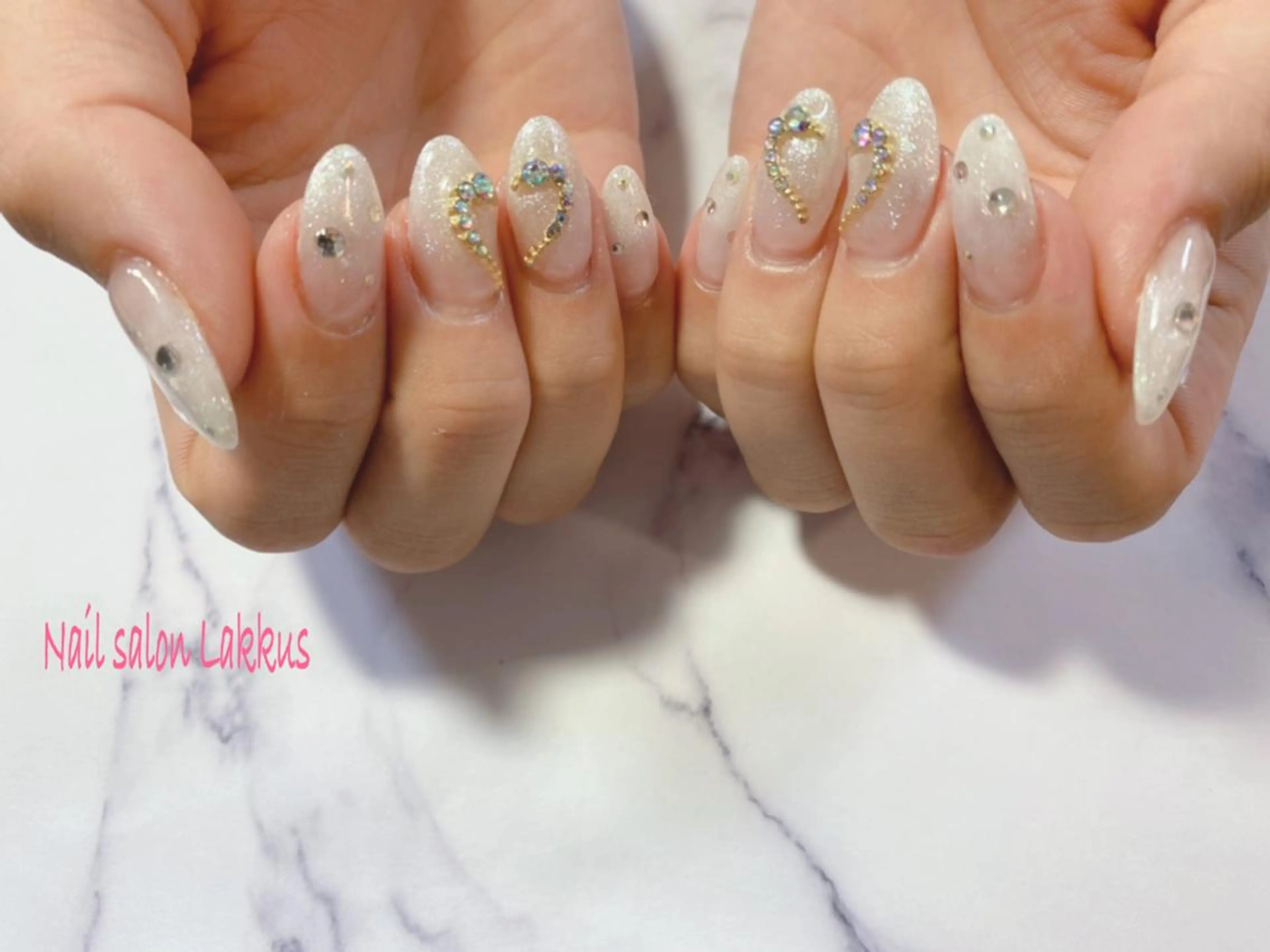 ネイル Lakkus T－CHIのネイルデザイン