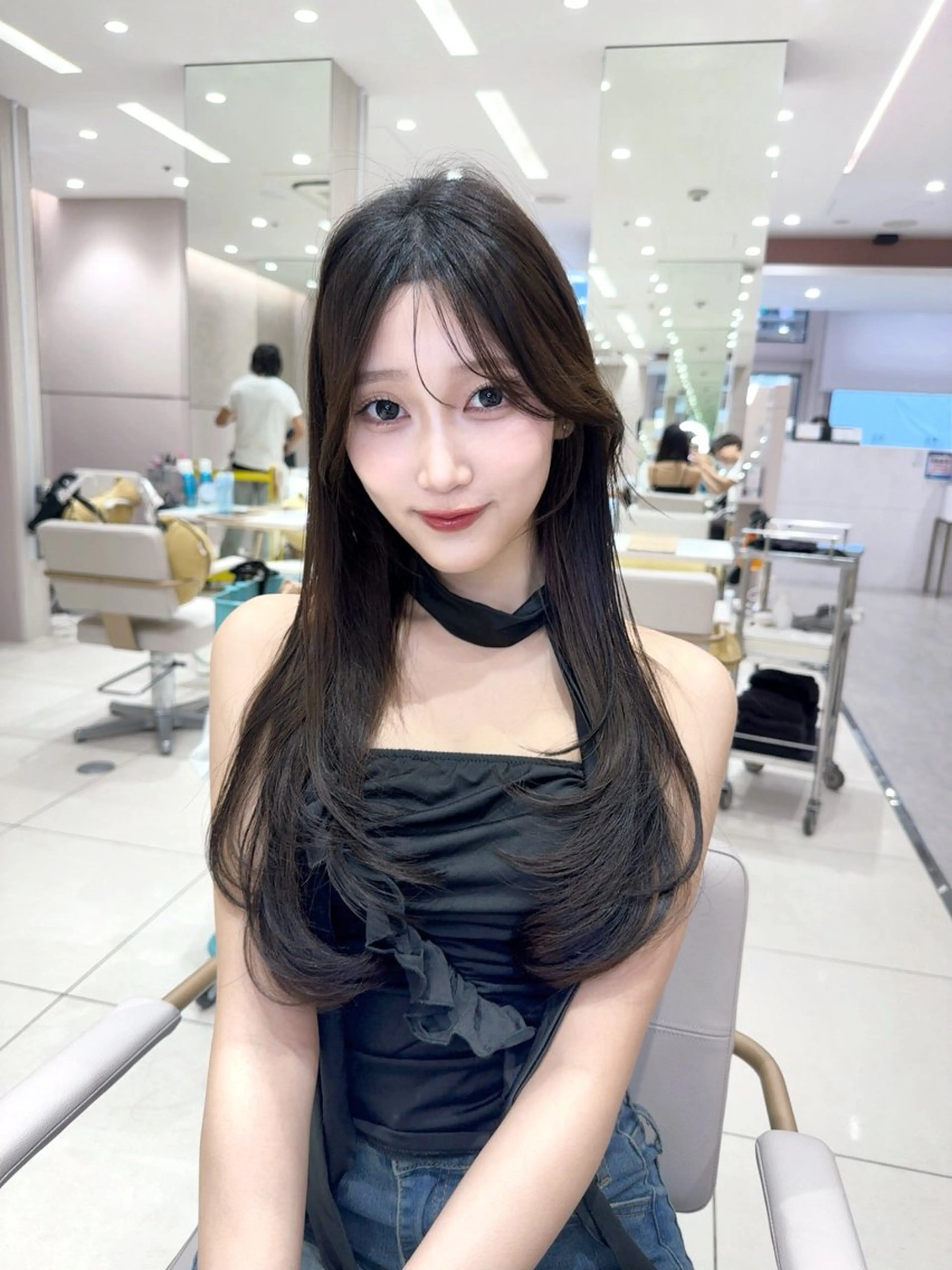 セミロング カラー カット ヘアカラー トリートメント ヘッドスパ ヘアセット 韓国ヘア/レイヤー/ 顔まわり/りょーとのヘアスタイル