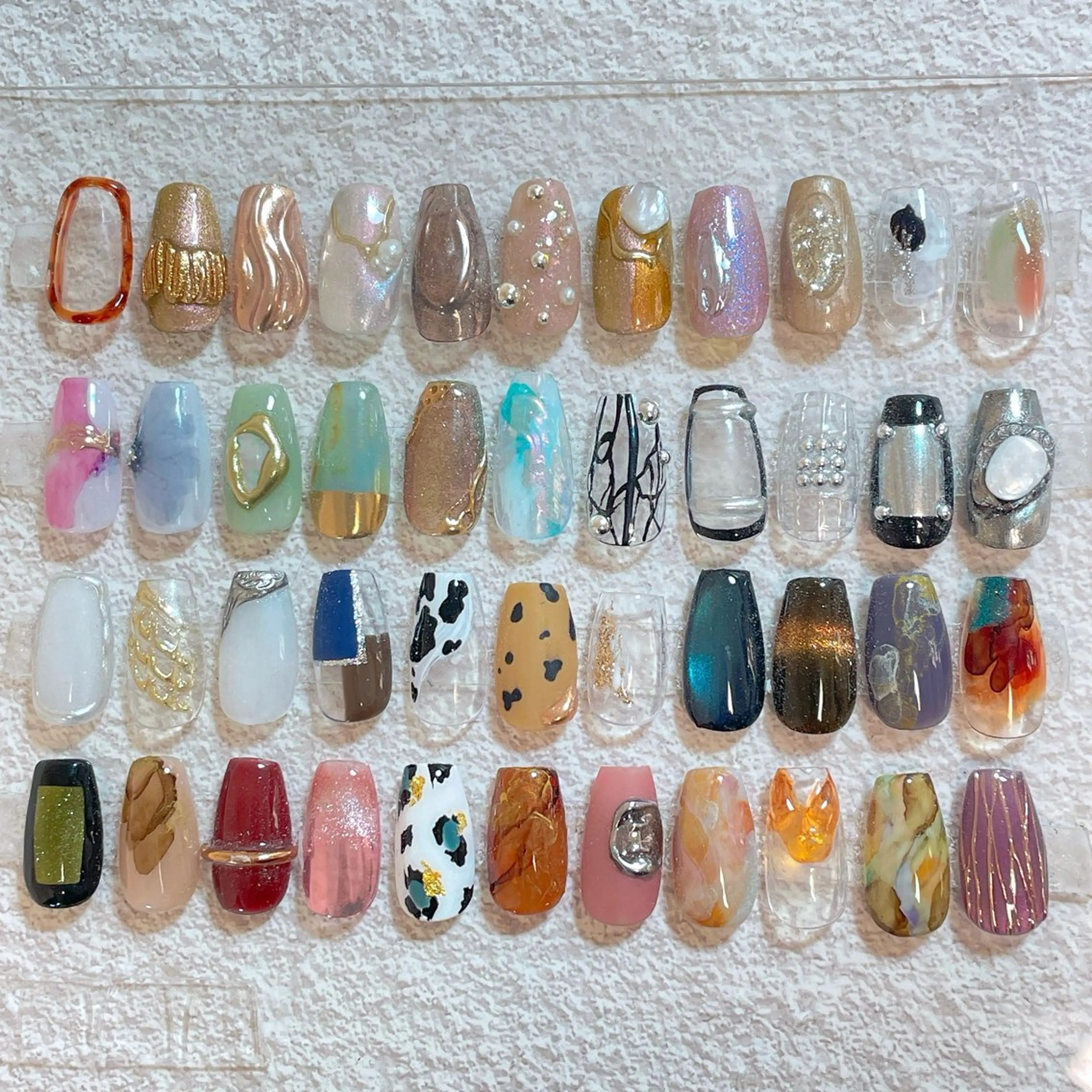 選べるニュアンスネイル4本　オフ無しの写真