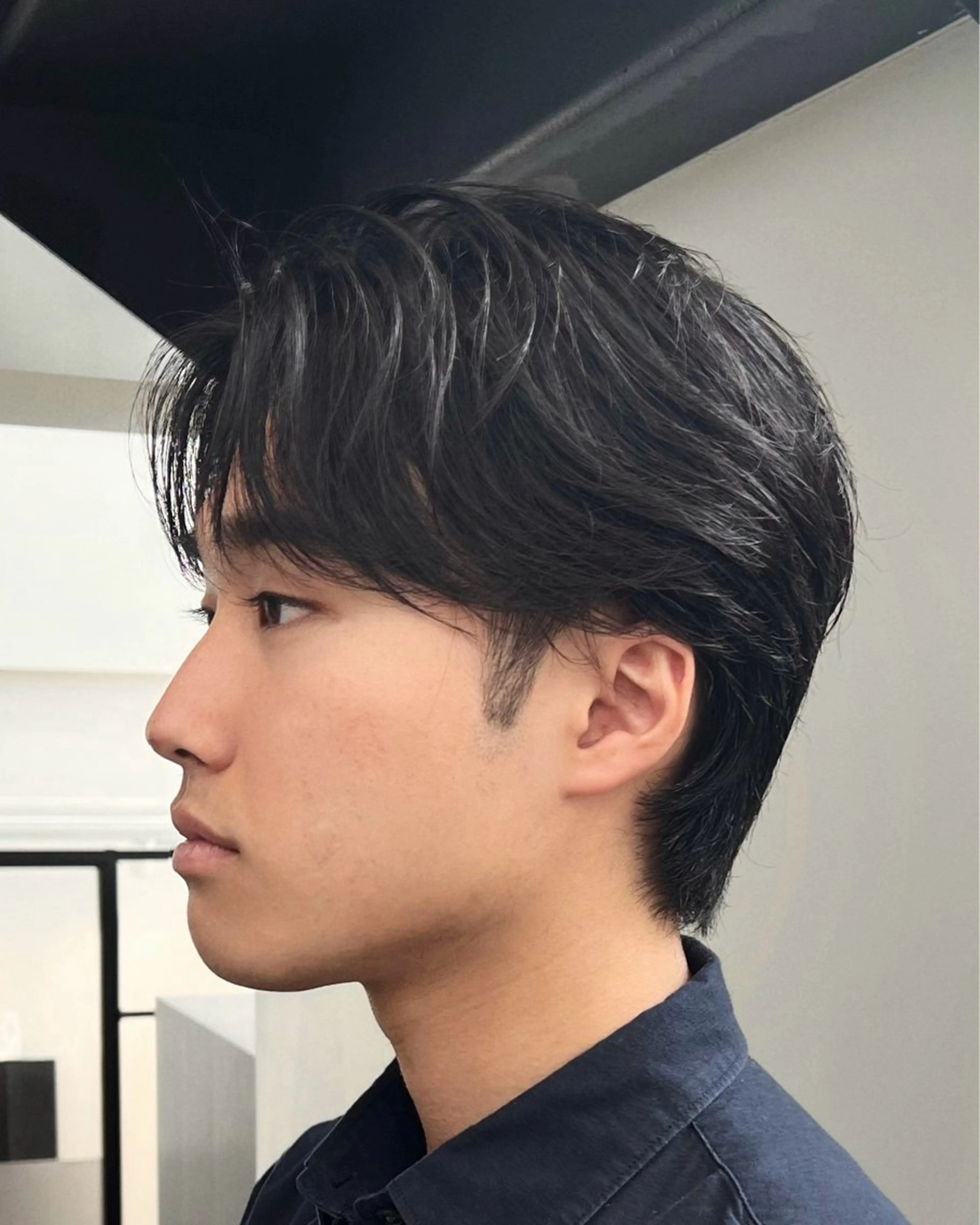 パーマ メンズ センターパート メンズパーマ ニュアンスパーマ カット パーマ Qin shaire salon 原宿verno店所属・【センターパート】 ETO／江藤翼の眉毛・アイブロウイメージ