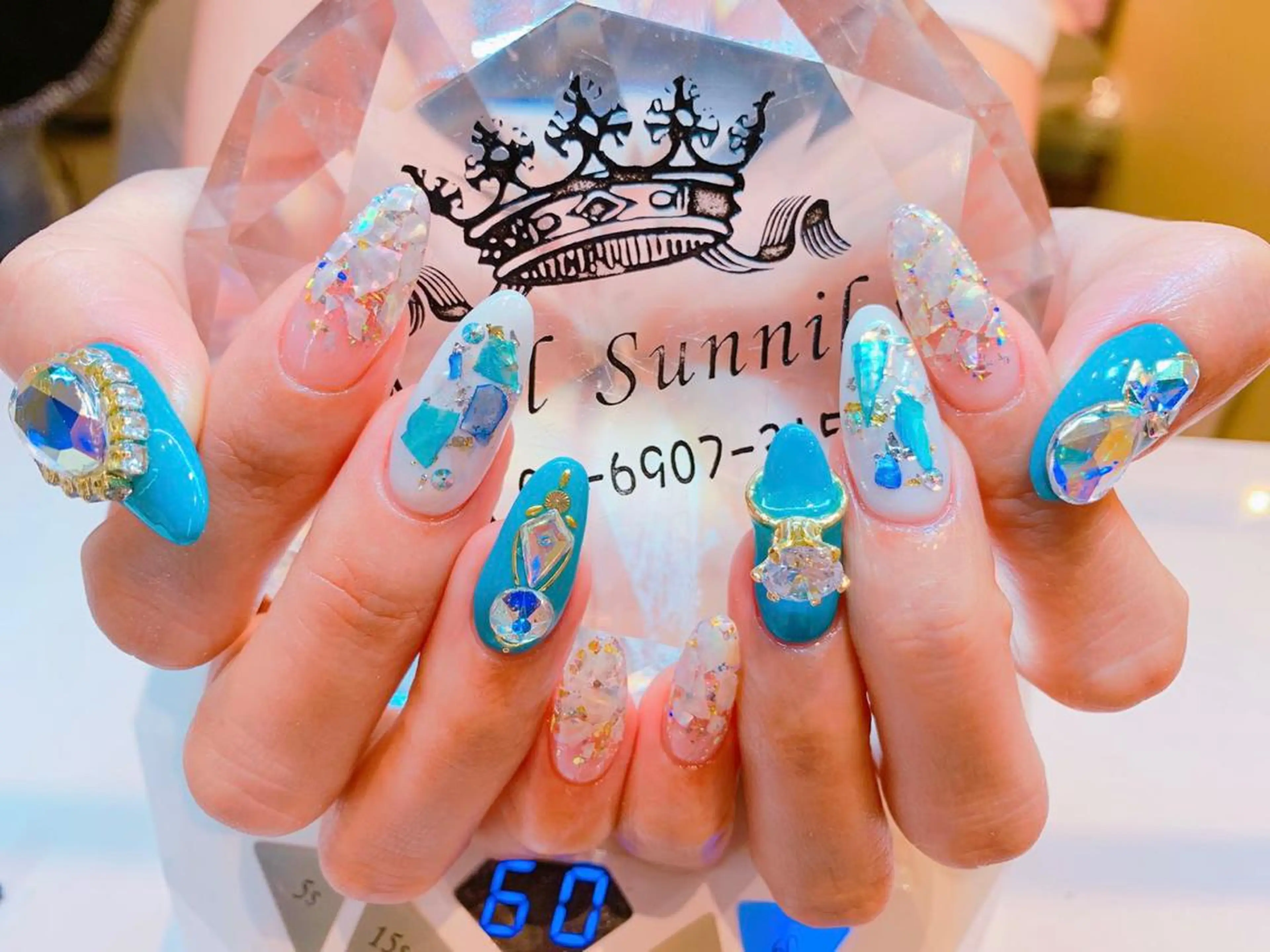 ネイル スカルプネイル ストーンネイル リン リンのネイルデザイン