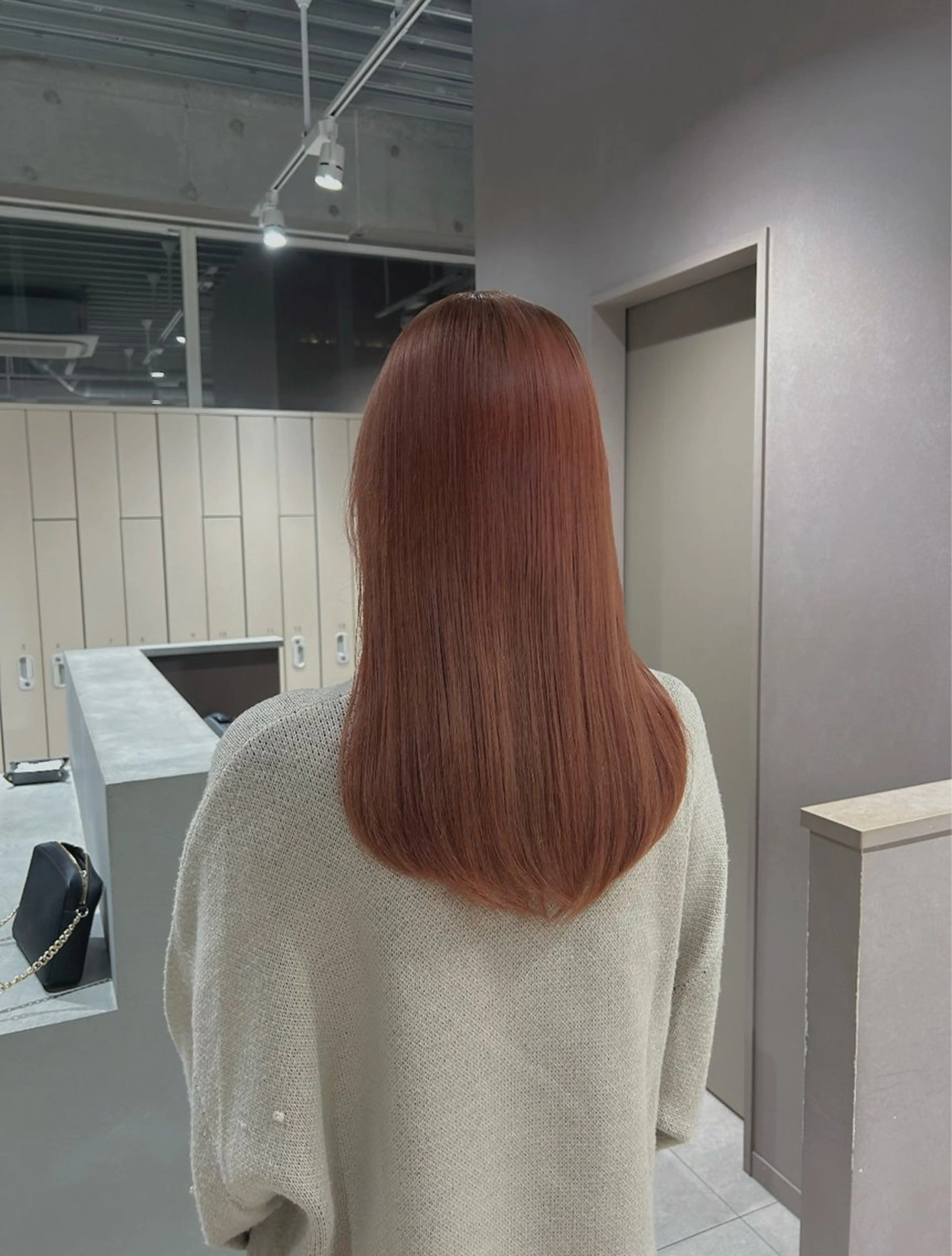 カラー ヘアカラー トリートメント aya / カットカラーのヘアスタイル