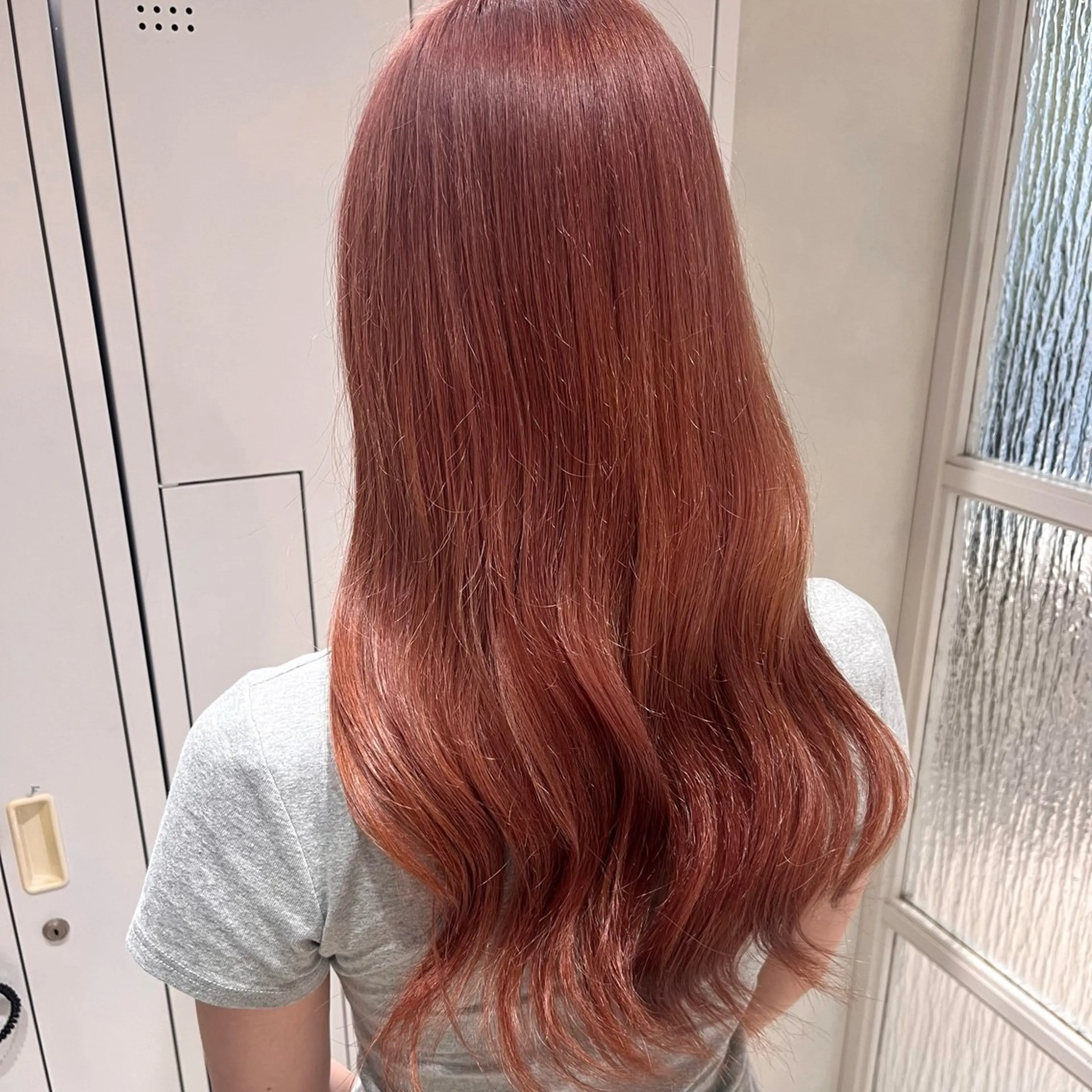 ロング カラー ベージュカラー ブリーチ ハイトーンカラー ピンクカラー ピンクベージュ 💖ブリーチ/暖色 𝐘𝐮𝐢💖のヘアスタイル