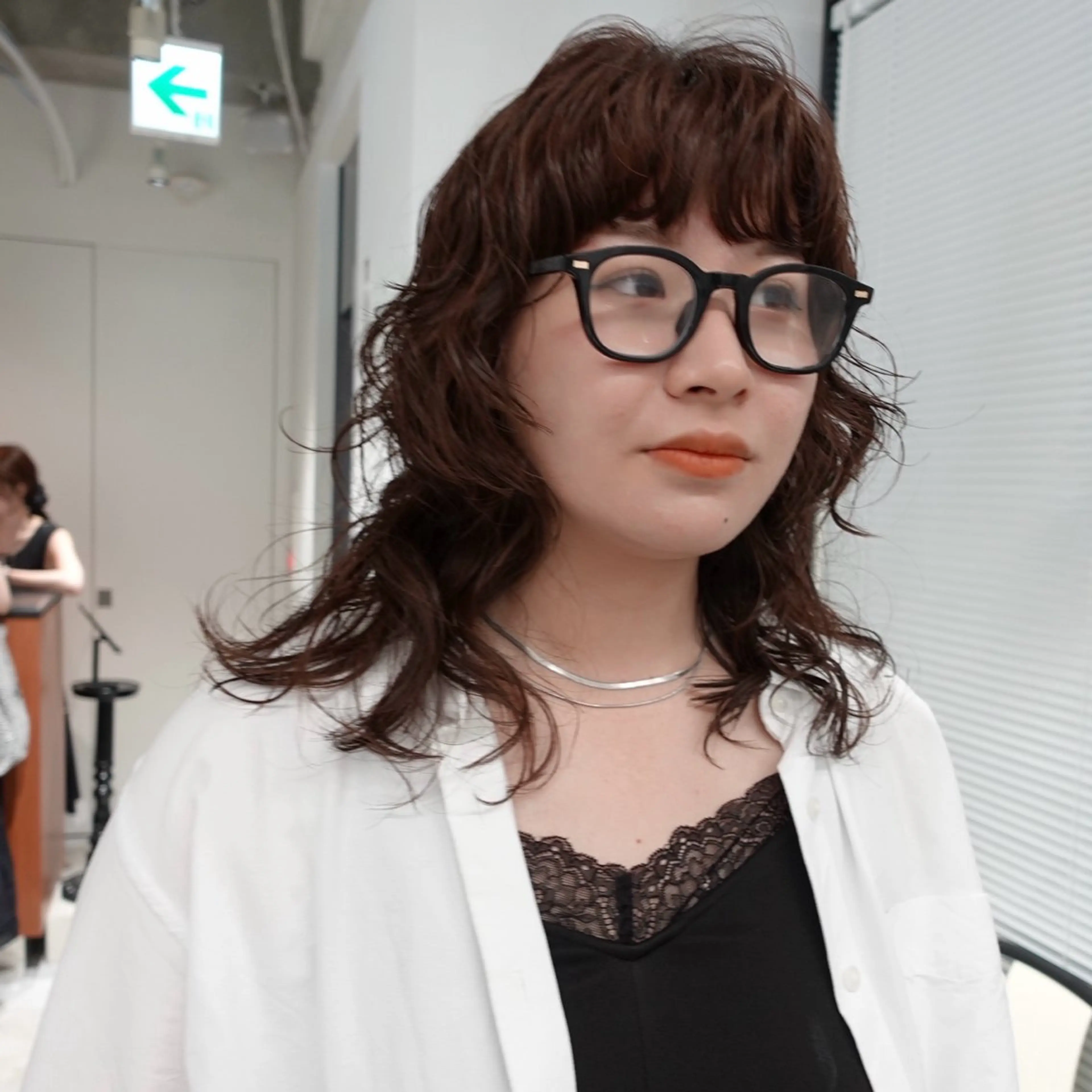 セミロング カラー パーマ ヘアアレンジ セミロングパーマ レイヤーカット カット ヘアカラー パーマ 🌐サトウ リョウ🌐のヘアスタイル