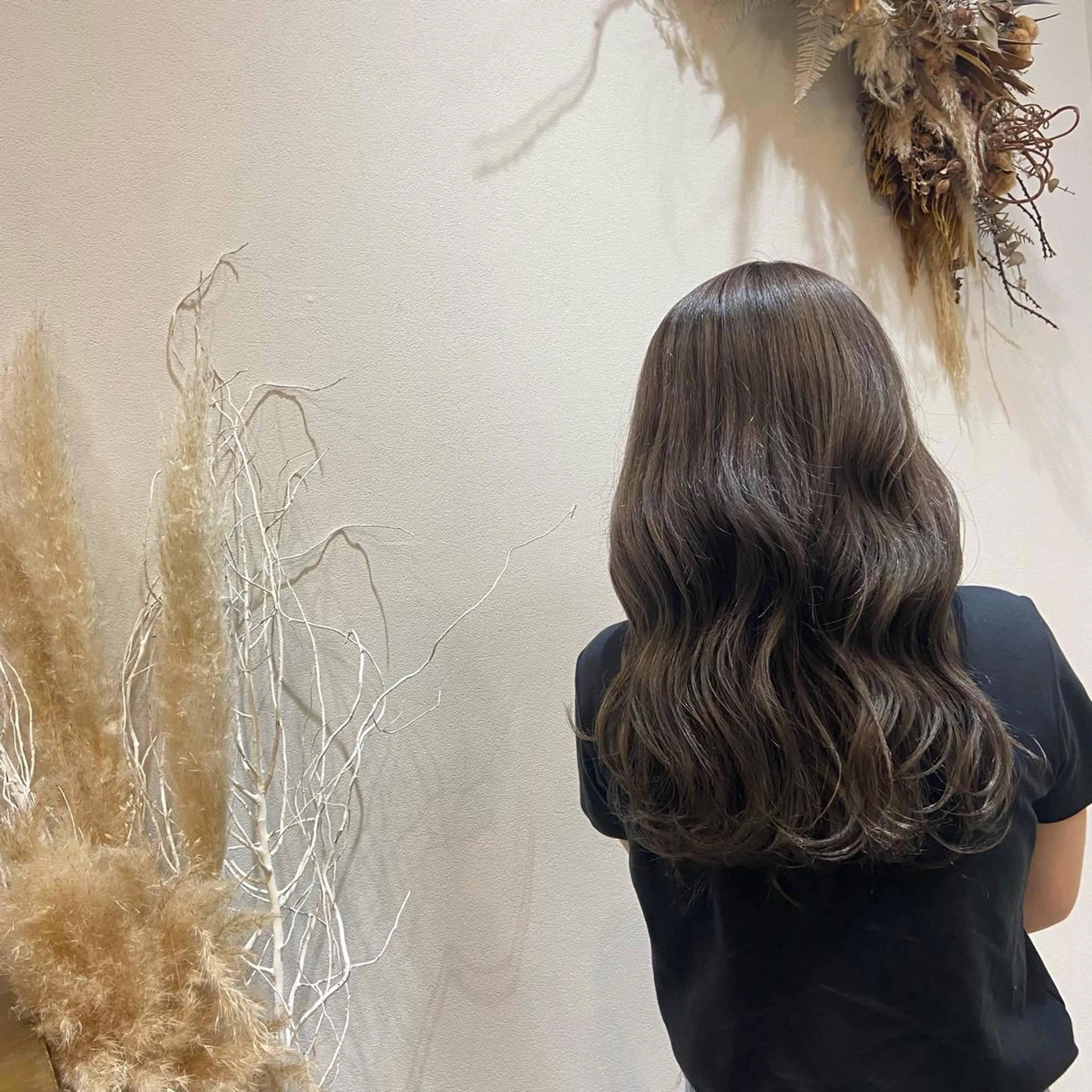 ロング カラー 松本 玲菜のヘアスタイル