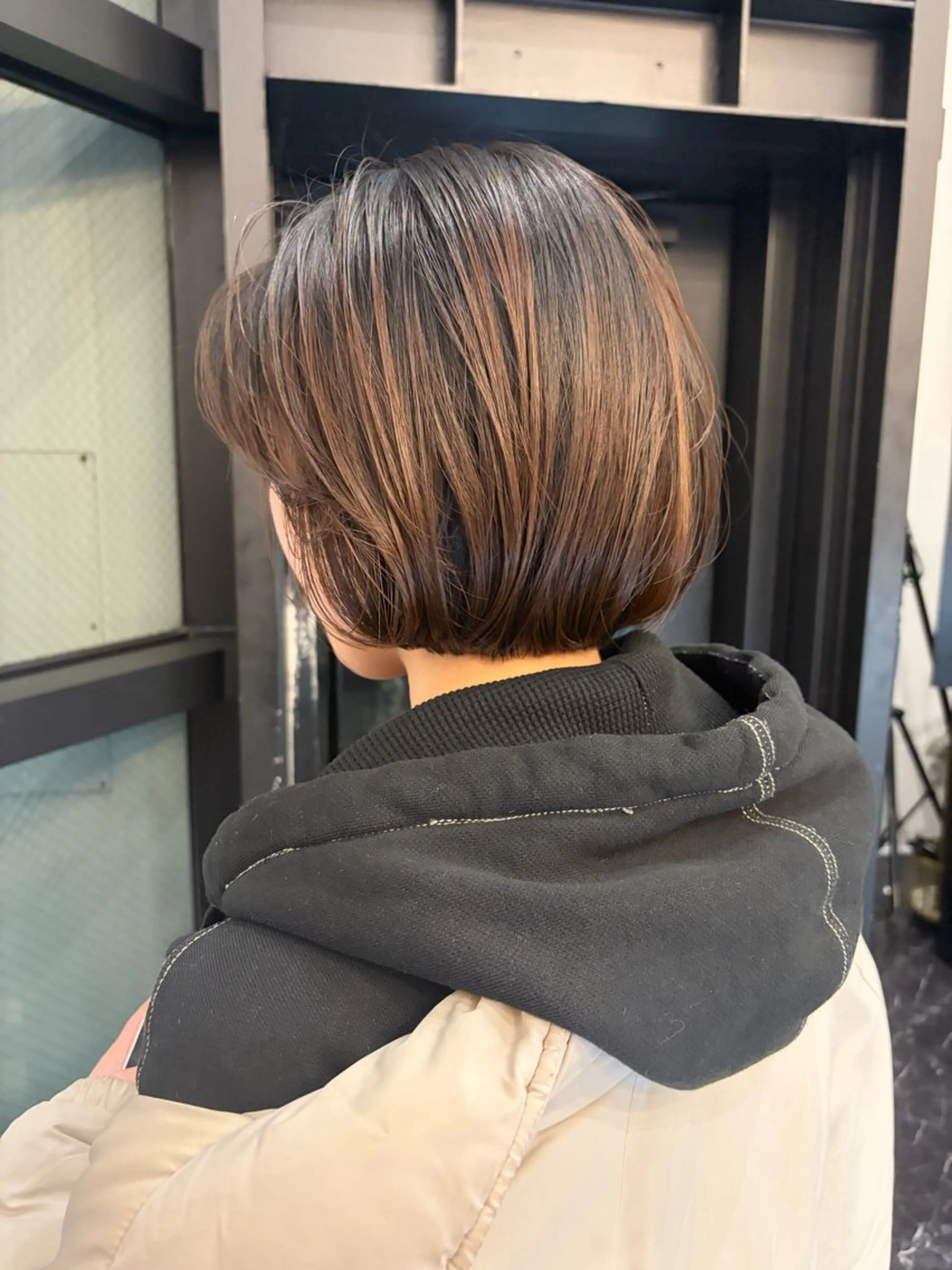 ショート 海野翔吾🇨🇳 ワンホンレイヤーのヘアスタイル