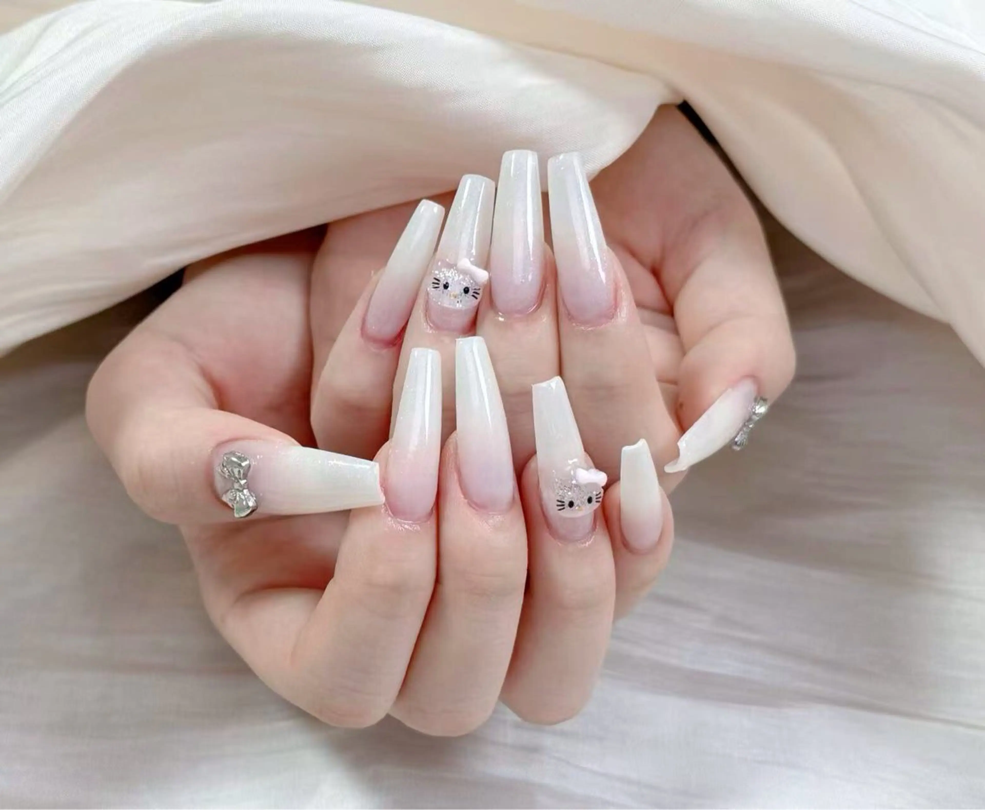 ネイル 小 雨のネイルデザイン