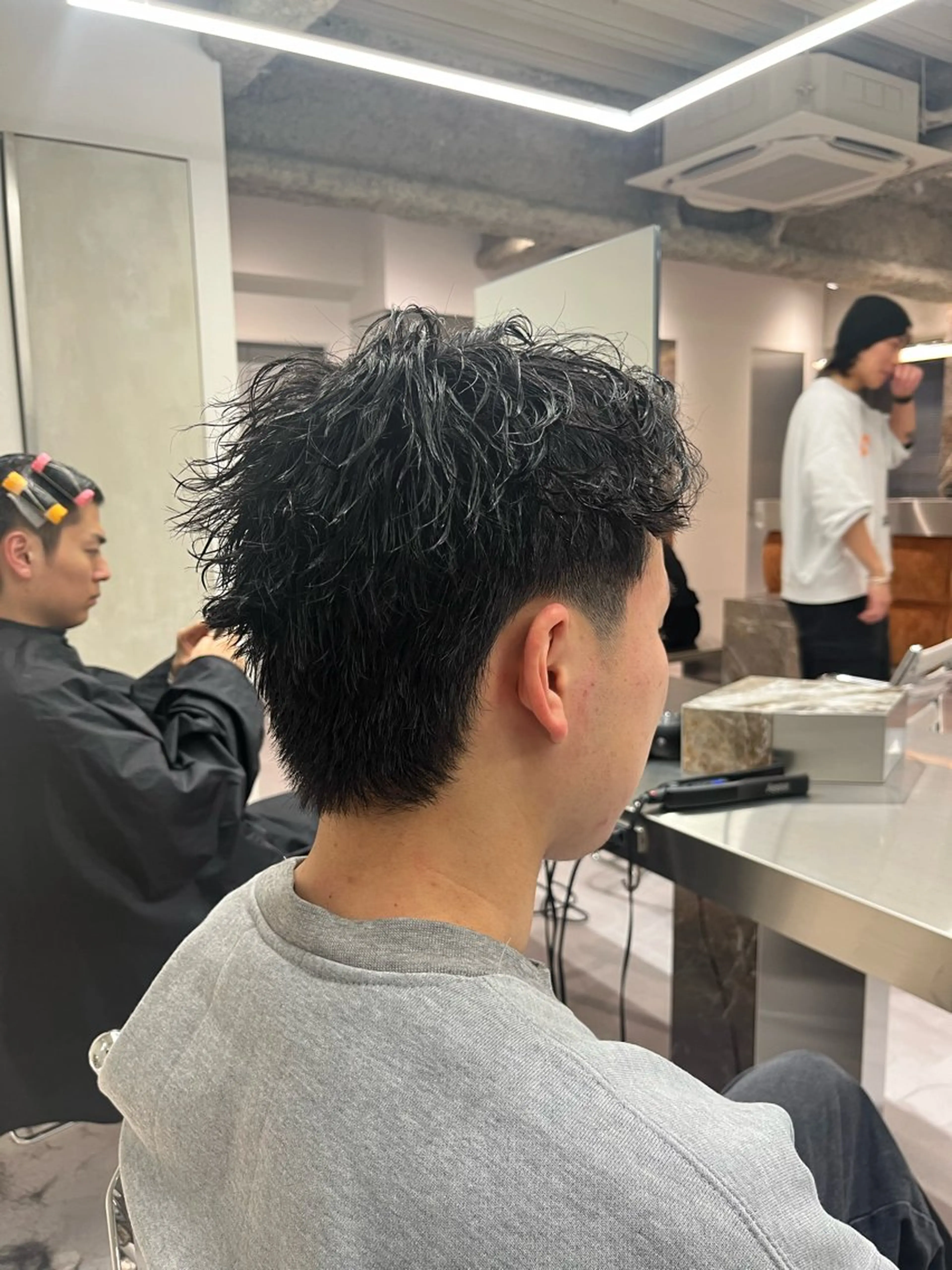 ショート パーマ メンズ soen所属・⚡メンズパーマフ ェードカットTomyのヘアスタイル