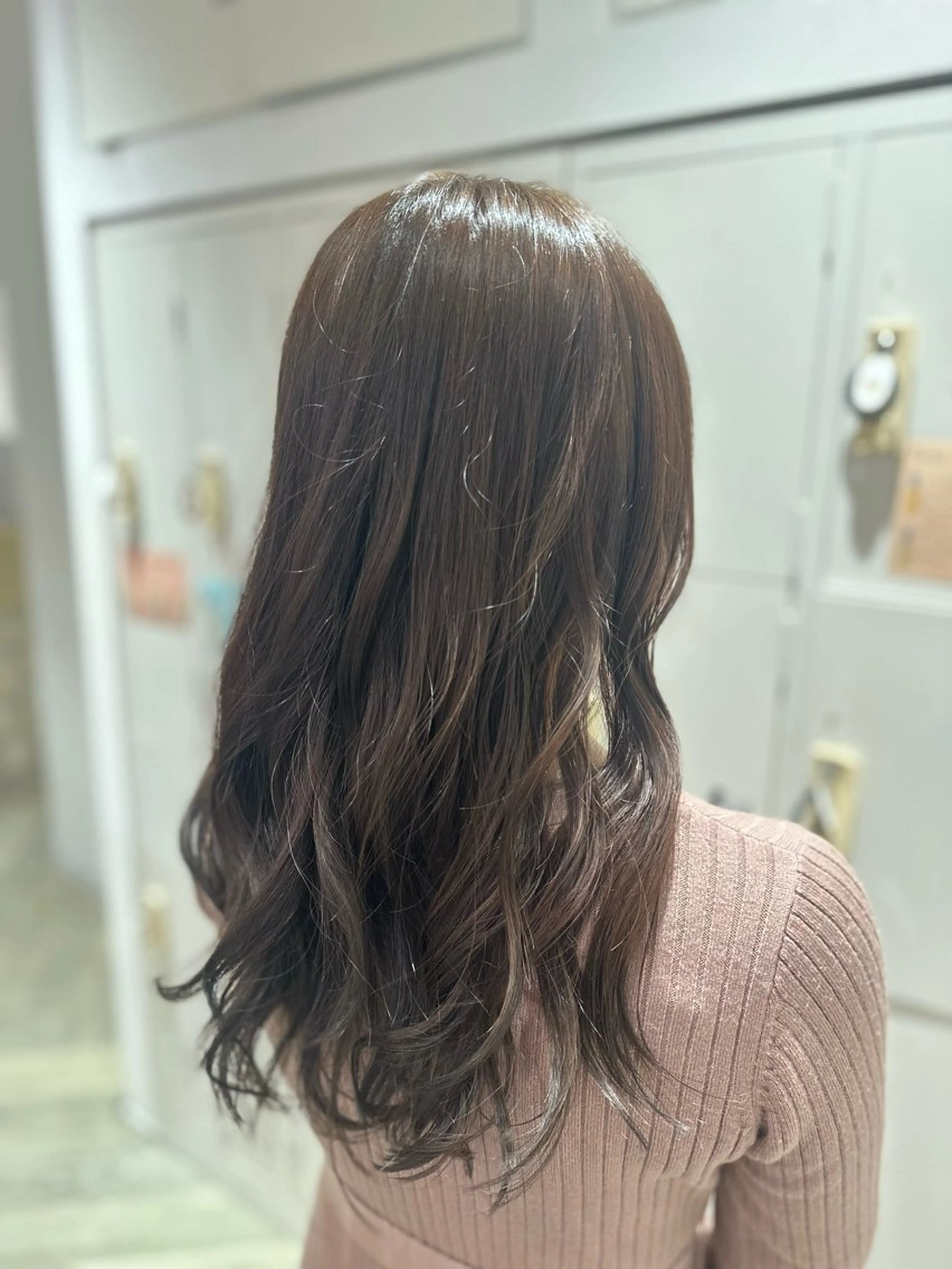 ロング カラー 大坪 龍生のヘアスタイル