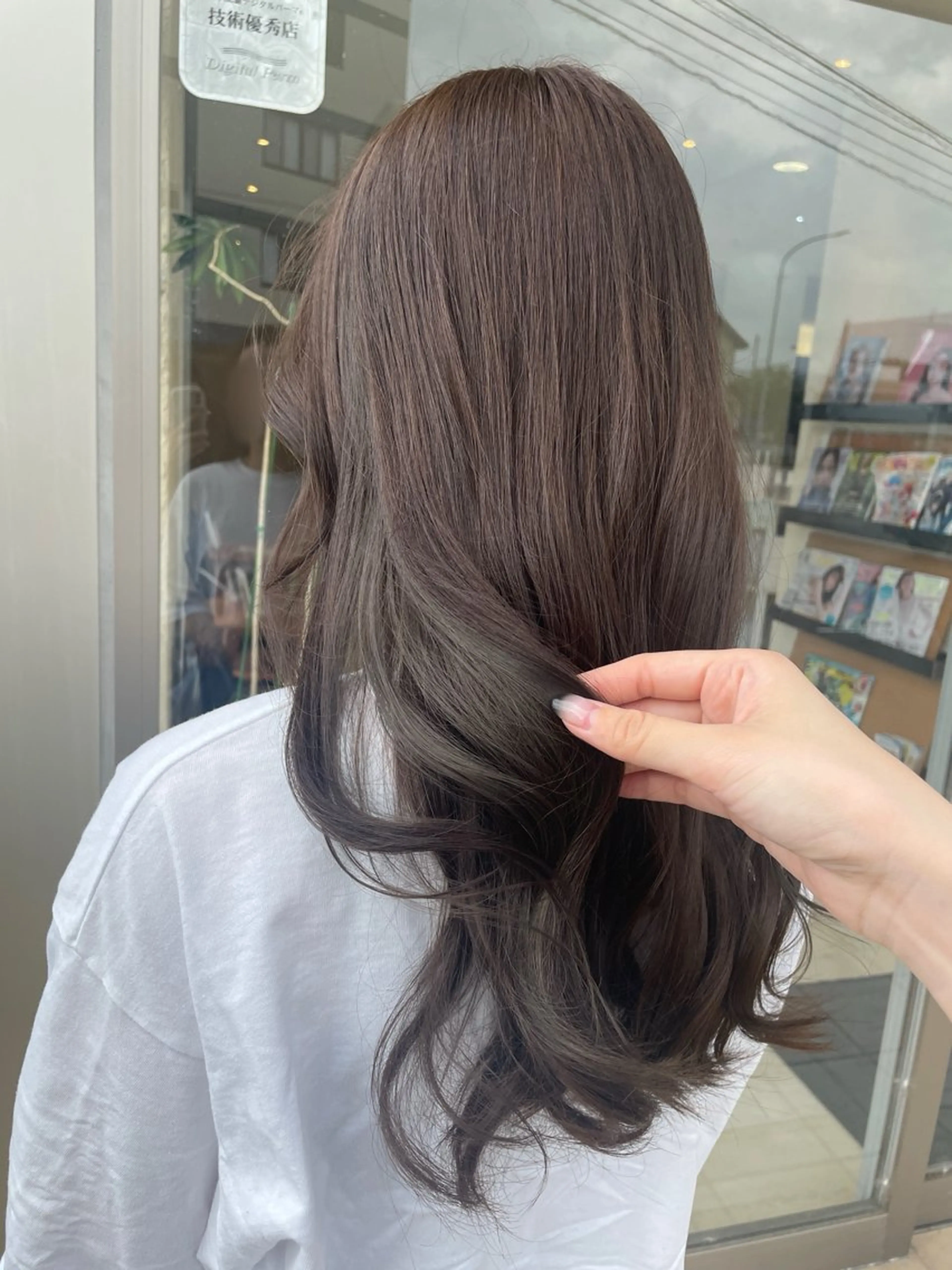 ロング MEKI 𓃠‪のヘアスタイル