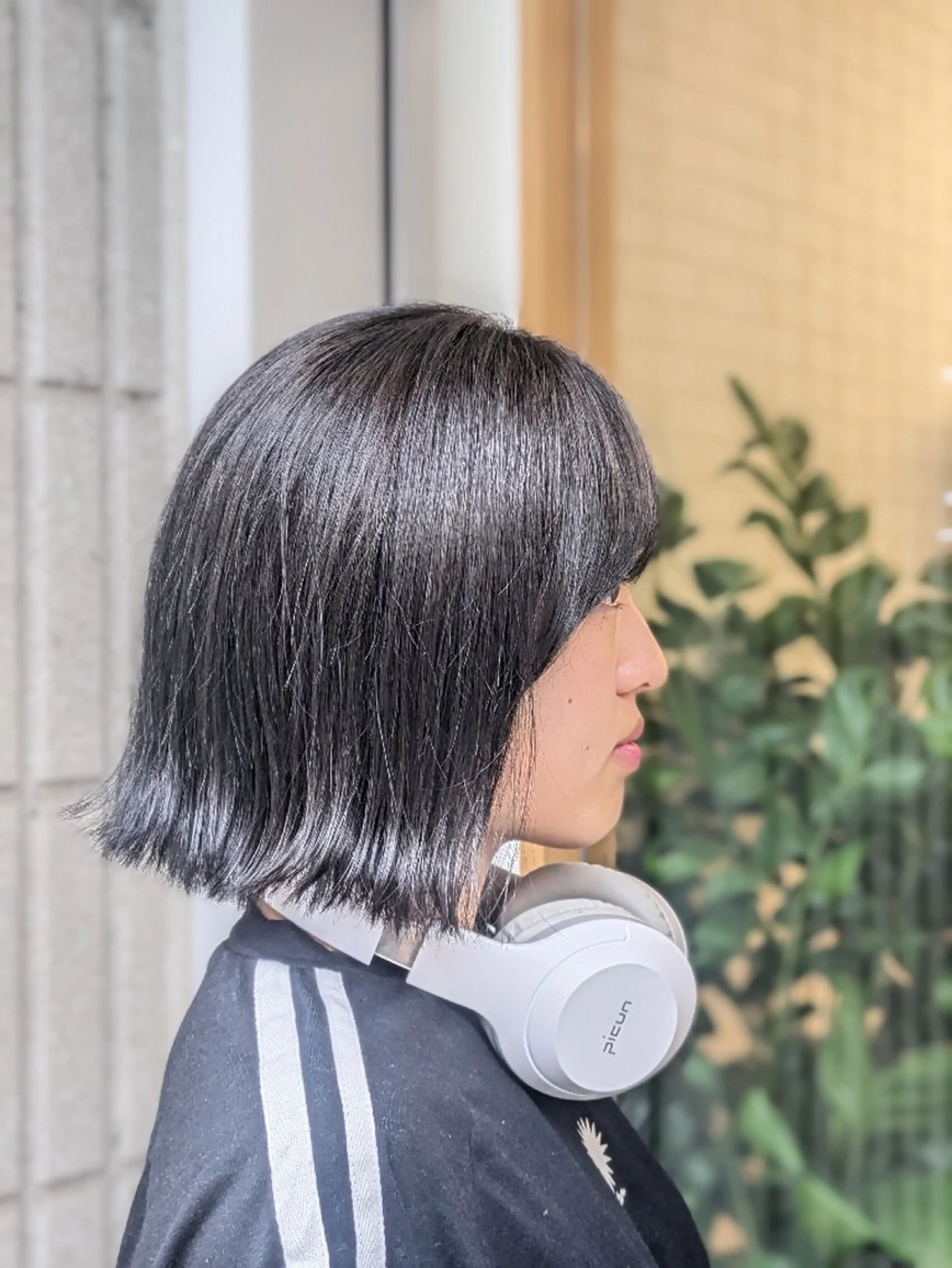 ショート カラー 黒髪 ブルーカラー ブルーブラック イルミナカラー ヘアカラー トリートメント 根岸 進のヘアスタイル