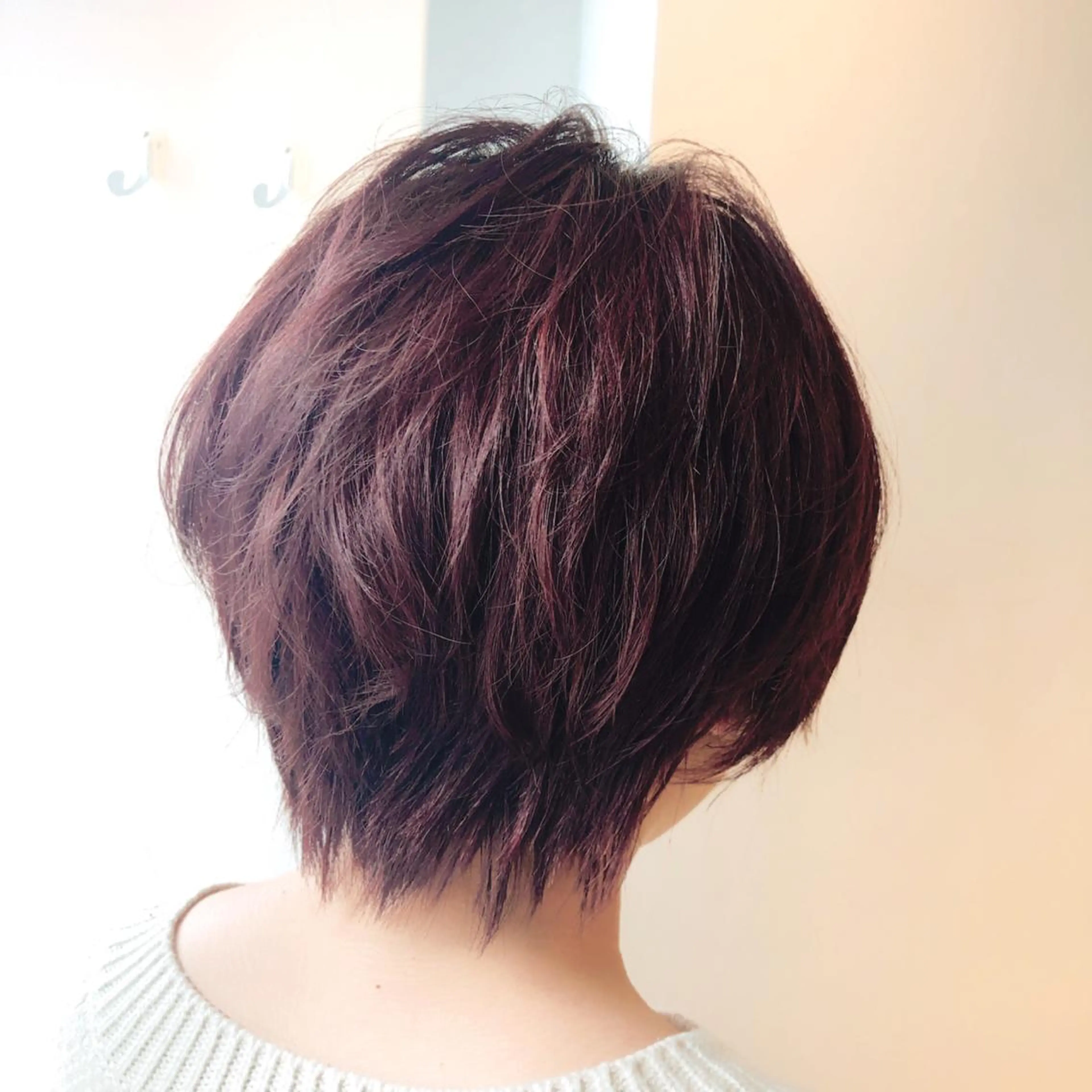 ショート niim所属・新居美紗希 ニイミサキのヘアスタイル