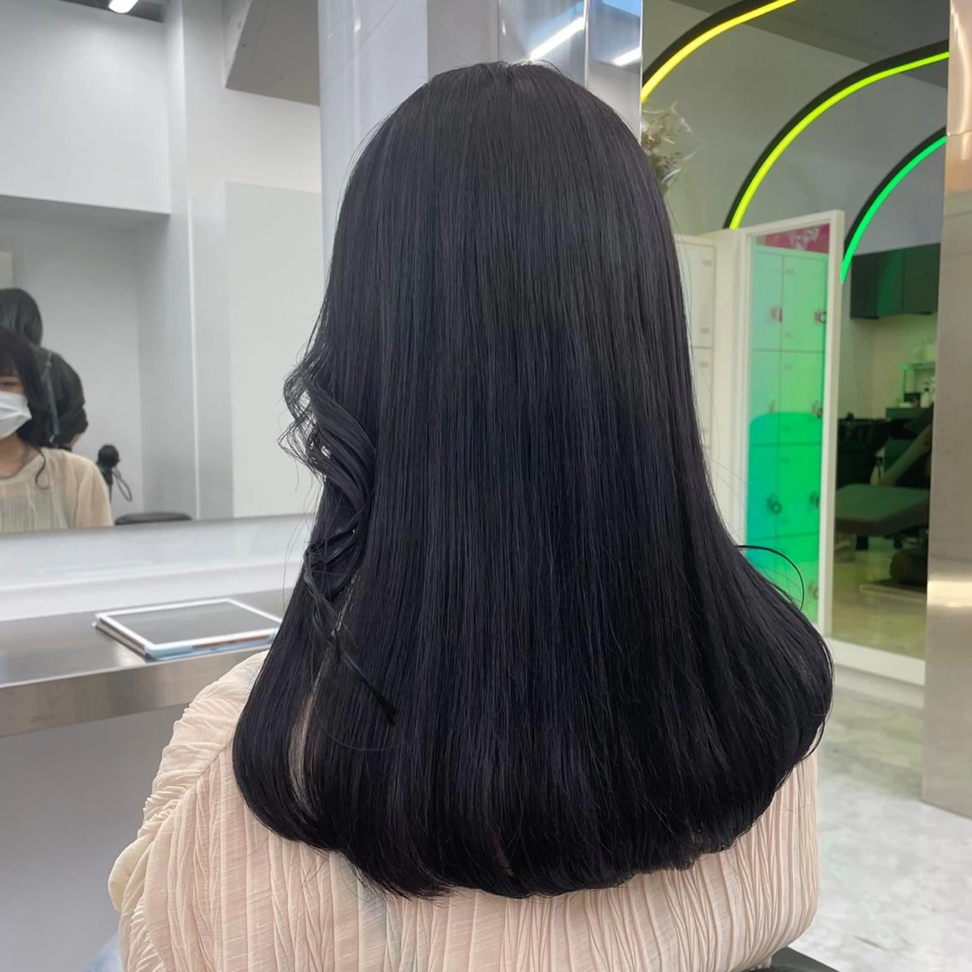 ロング トレンドモテカラー 🩷色落ちまで可愛くのヘアスタイル