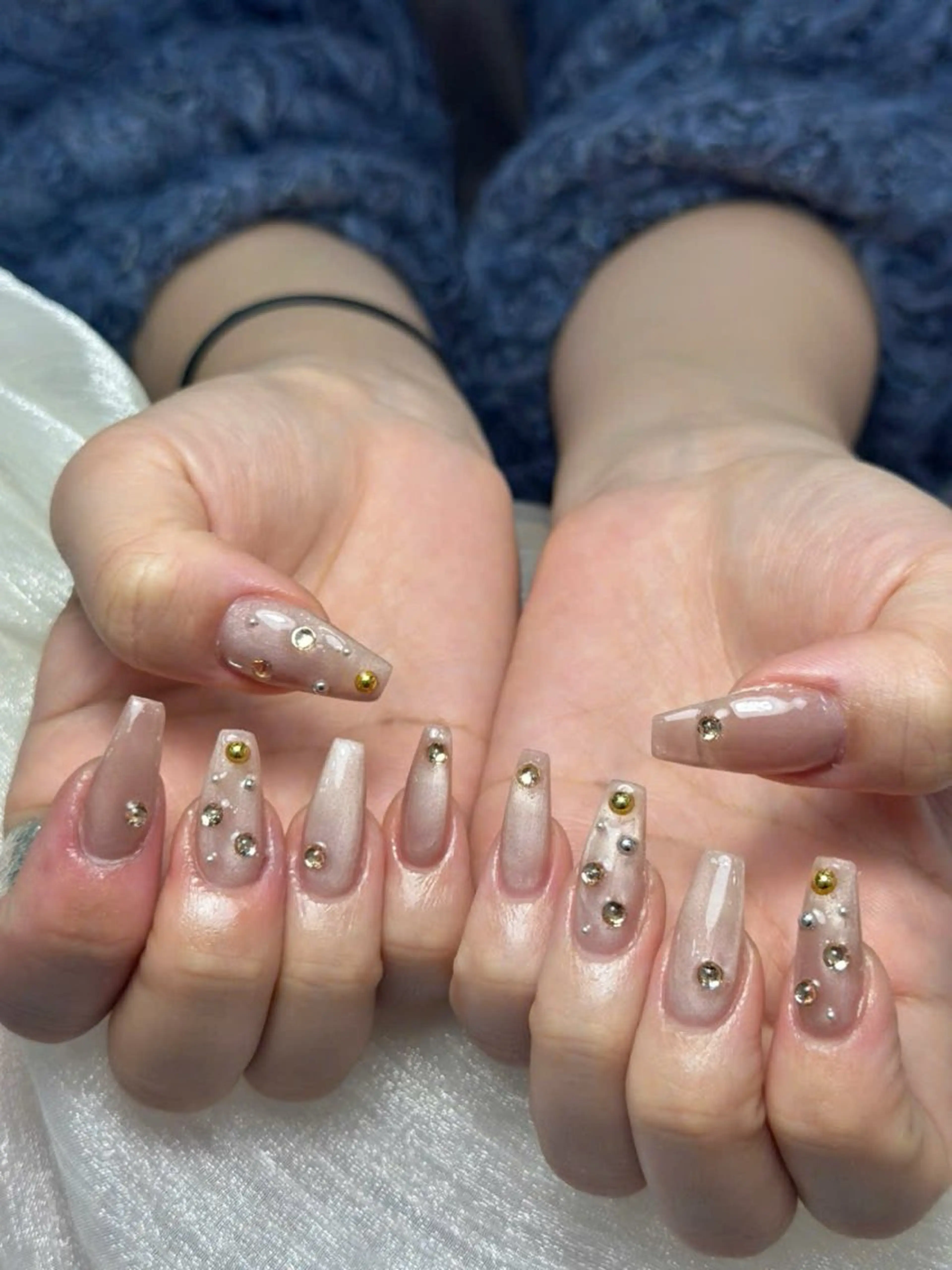ネイル アートネイル オーロラネイル フレンチネイル ジェルネイル グラデーション ハンドネイル Luci Nailのネイルデザイン