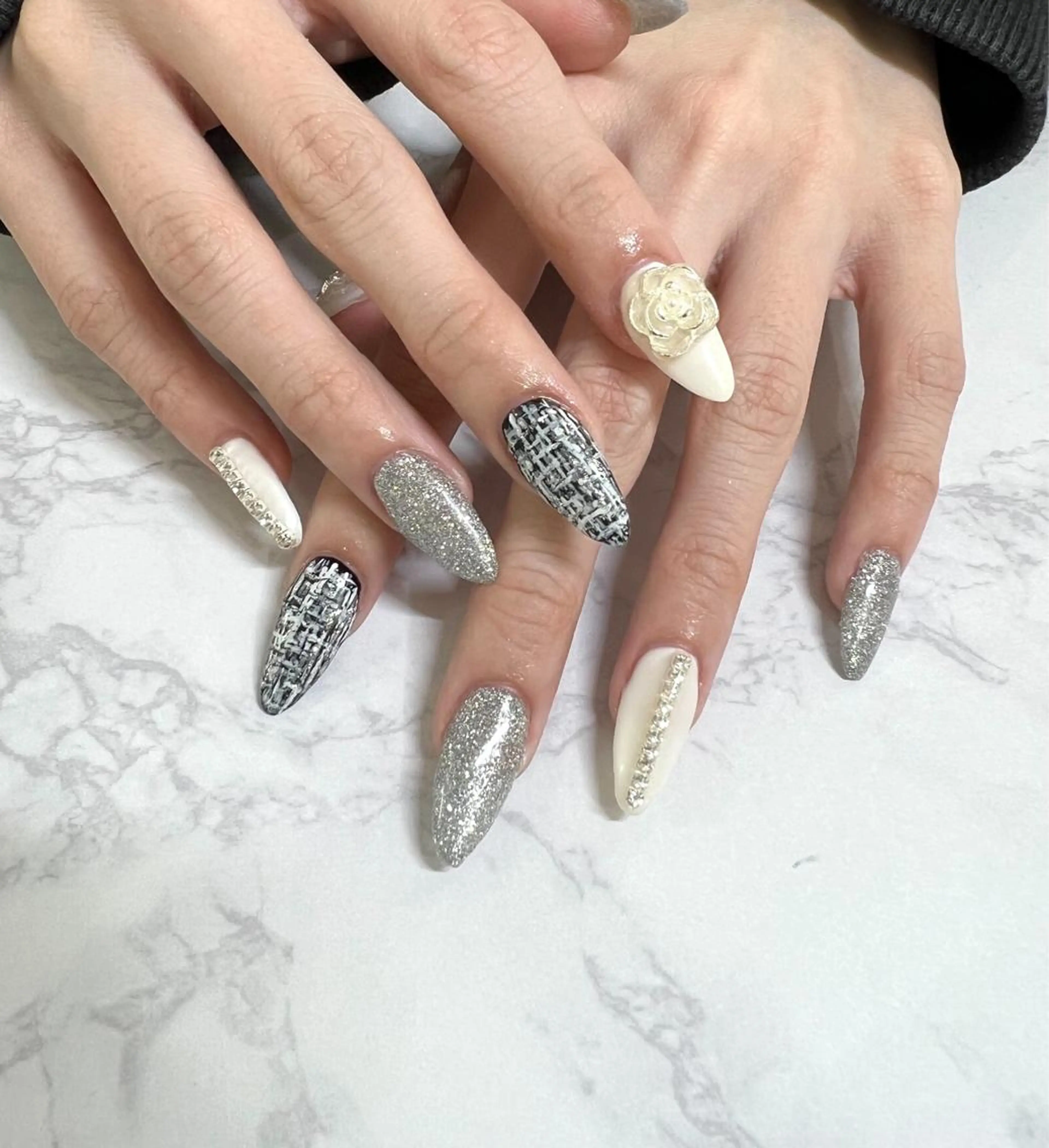 ネイル PEEKABOO京橋 EYE&NAILのマツエク・マツパデザイン