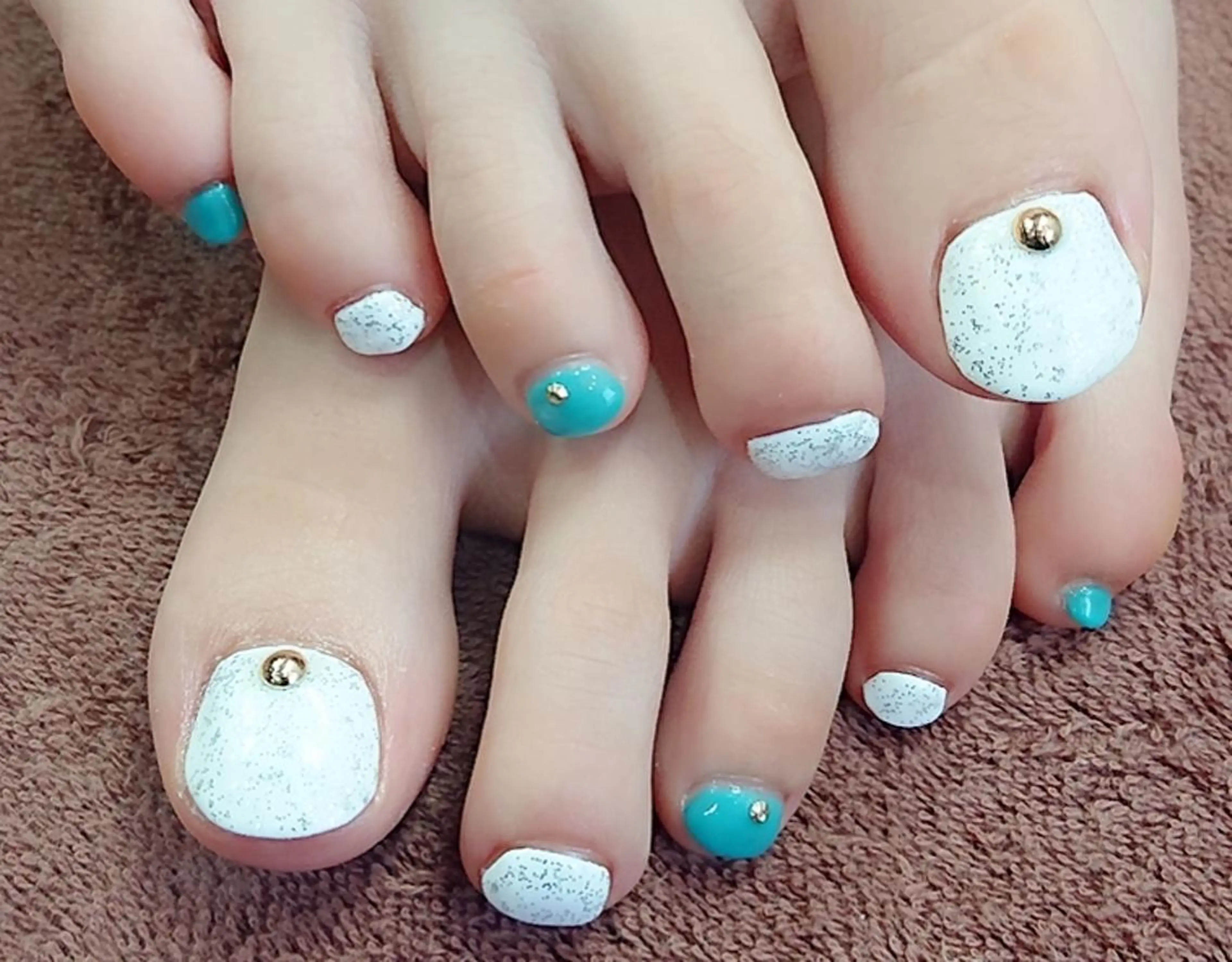 ネイル 🍒当日もOK🍒 𝑳𝑼𝑵𝑨花井のネイルデザイン