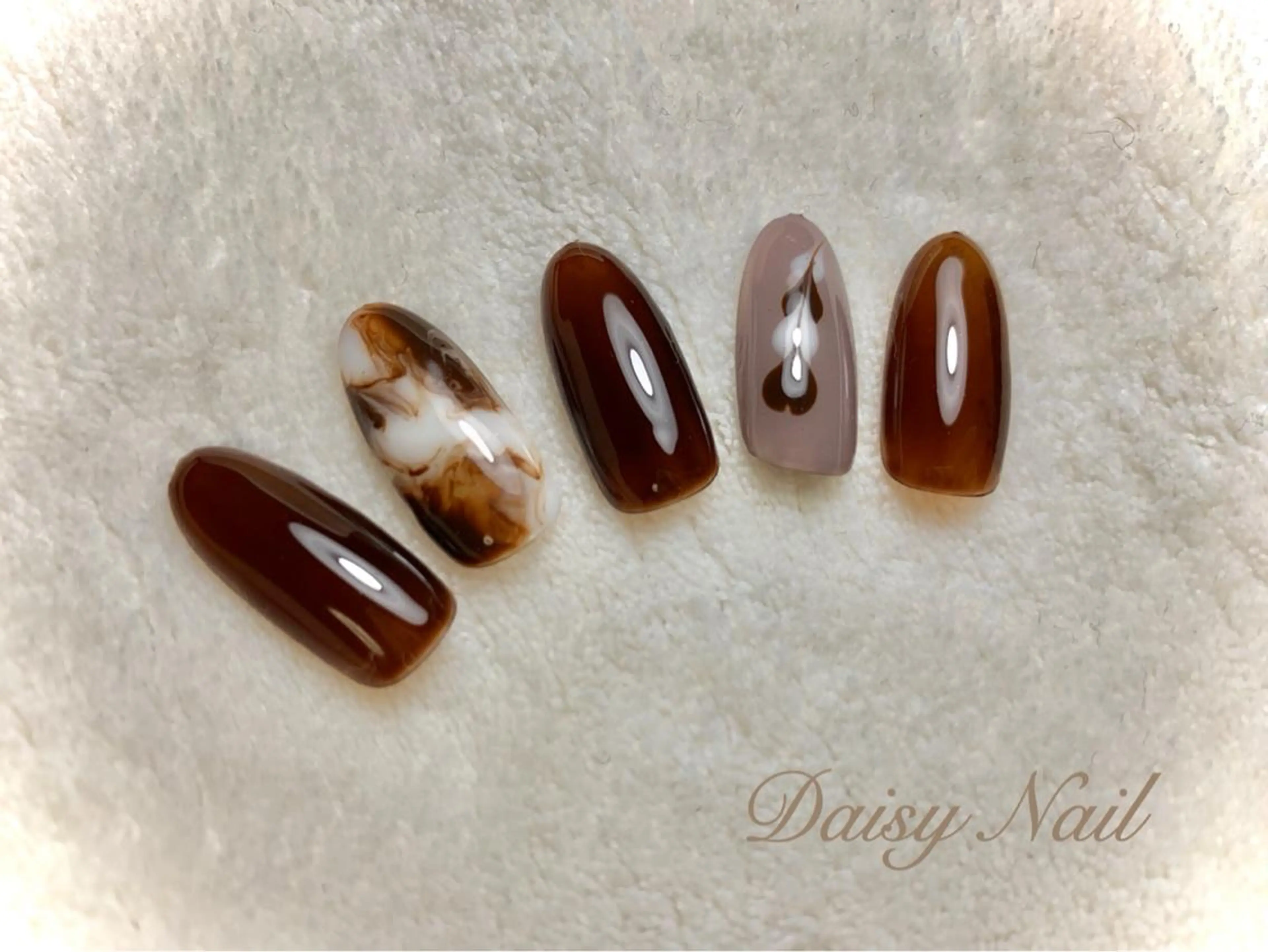 ネイル うる艶/透明感 Rirashaのネイルデザイン