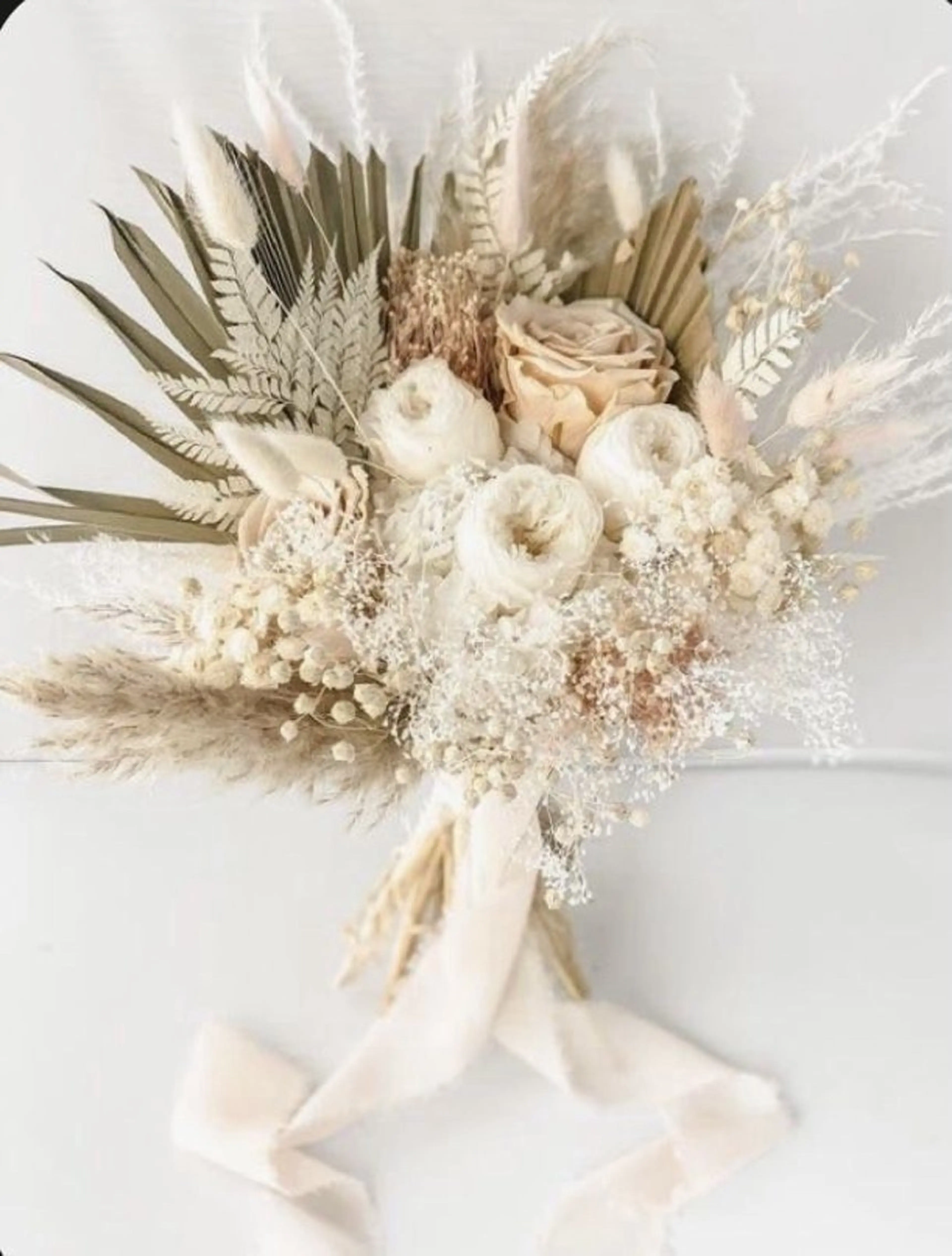 ショート 透明感カラー🫧＆ レイヤー🕊古川のヘアスタイル