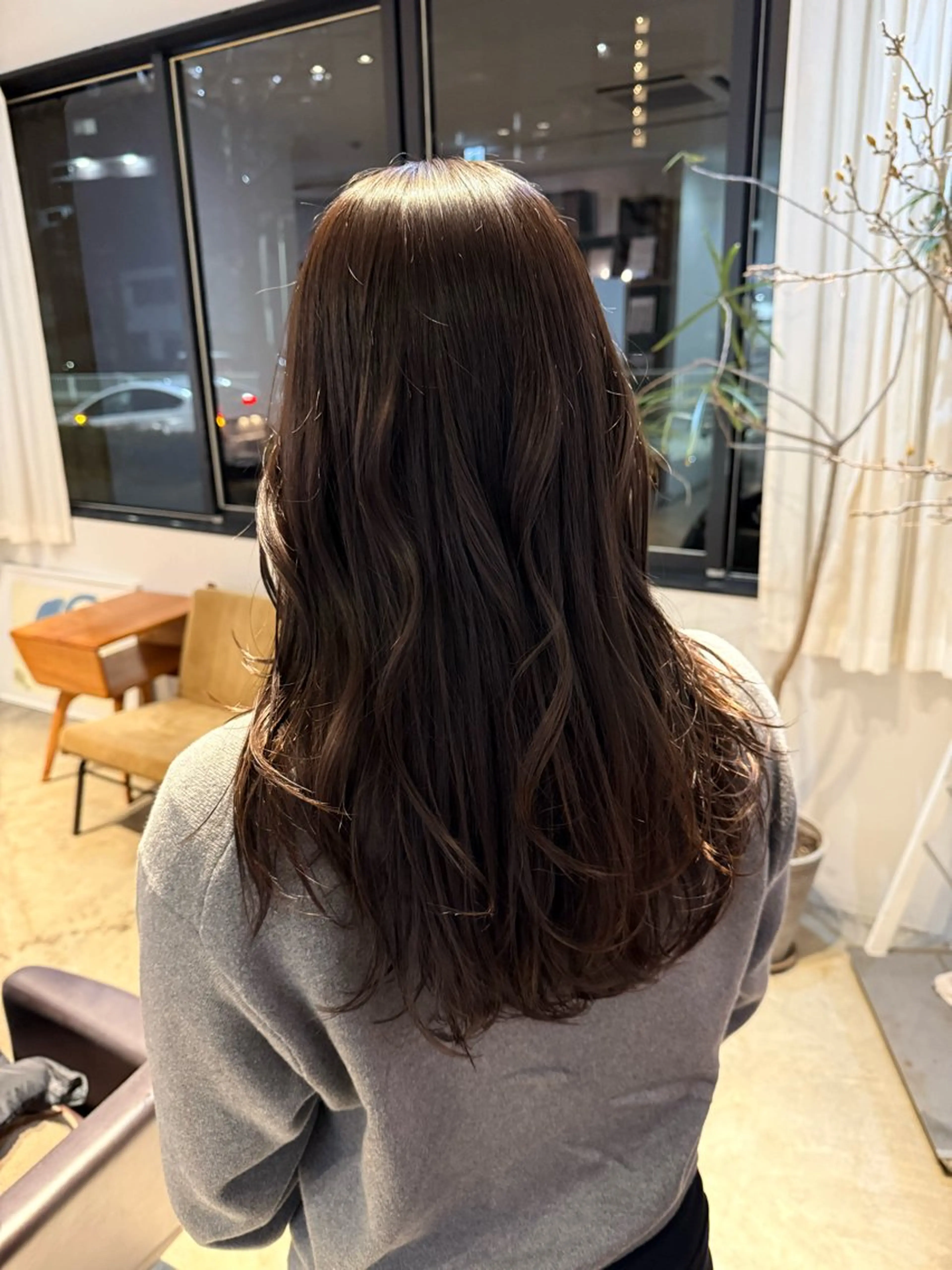 ロング カラー nishihama nanaのヘアスタイル