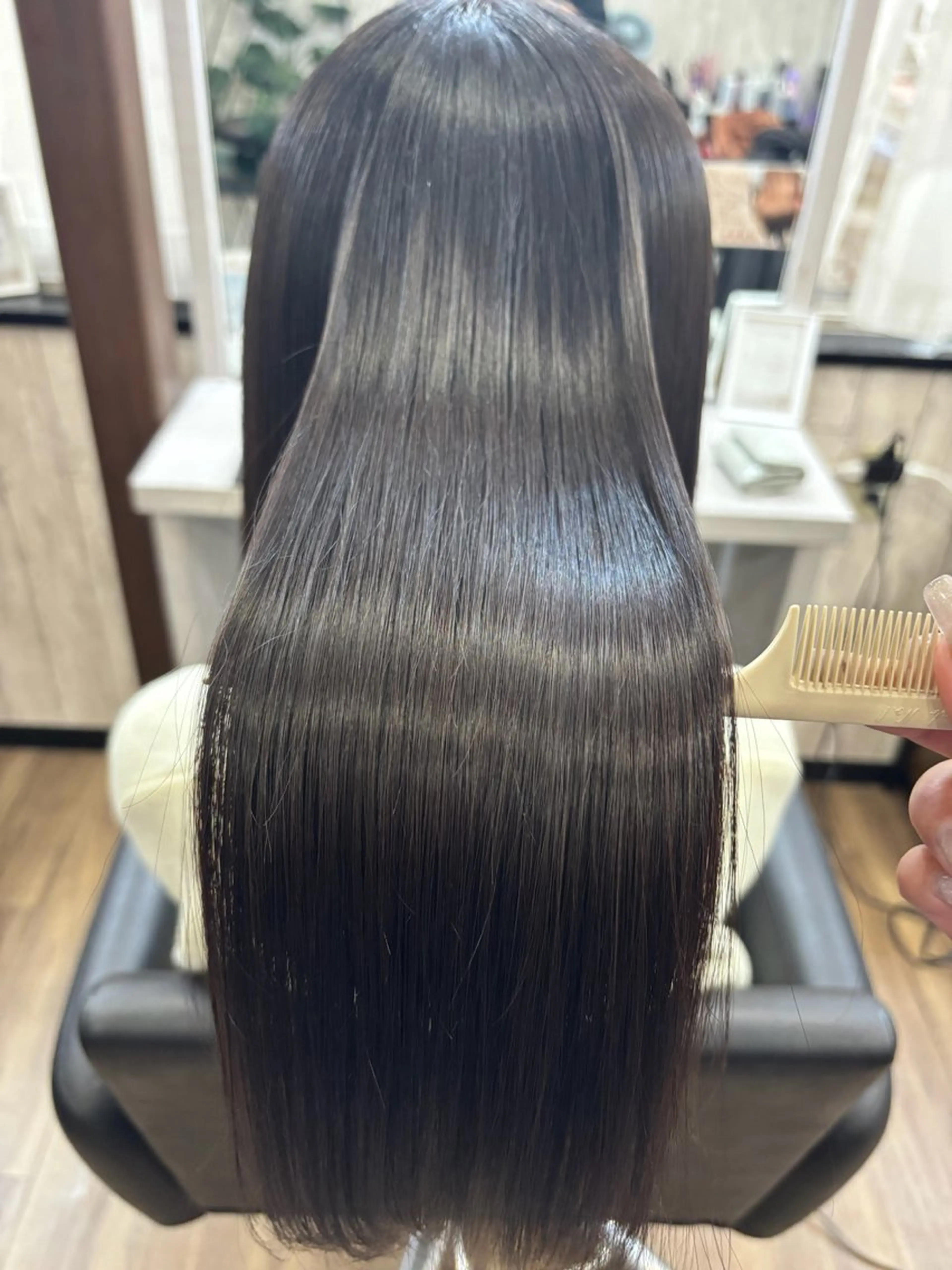 ロング カラー 縮毛矯正 トリートメント 酸熱トリートメント Nexus所属・艶髪ハイトーン特化 / moe 🦋のヘアスタイル