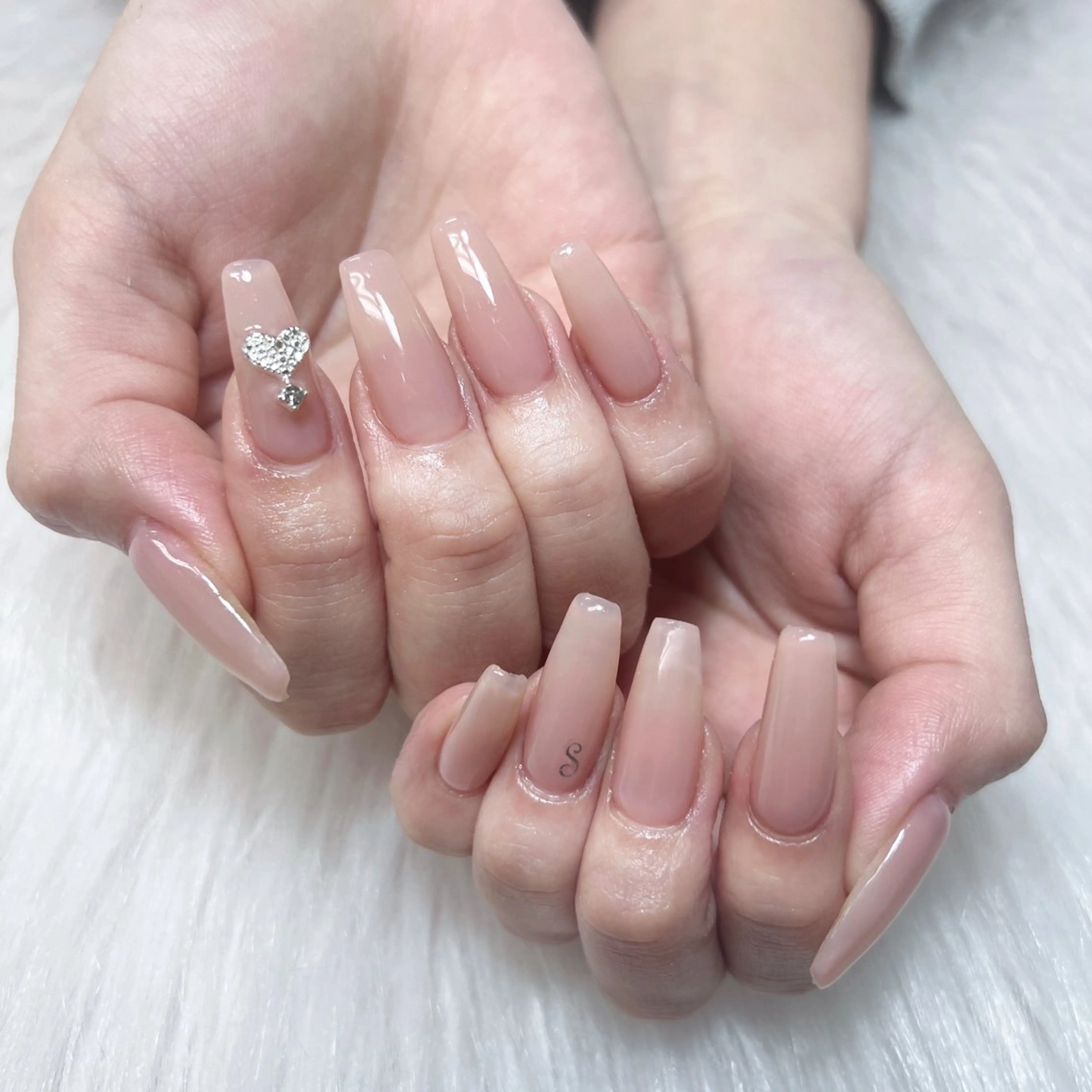 メンズ ネイル メンズ韓国風 アートネイル オーロラネイル ガーリー キラキラネイル Nail salon 木にいるのネイルデザイン