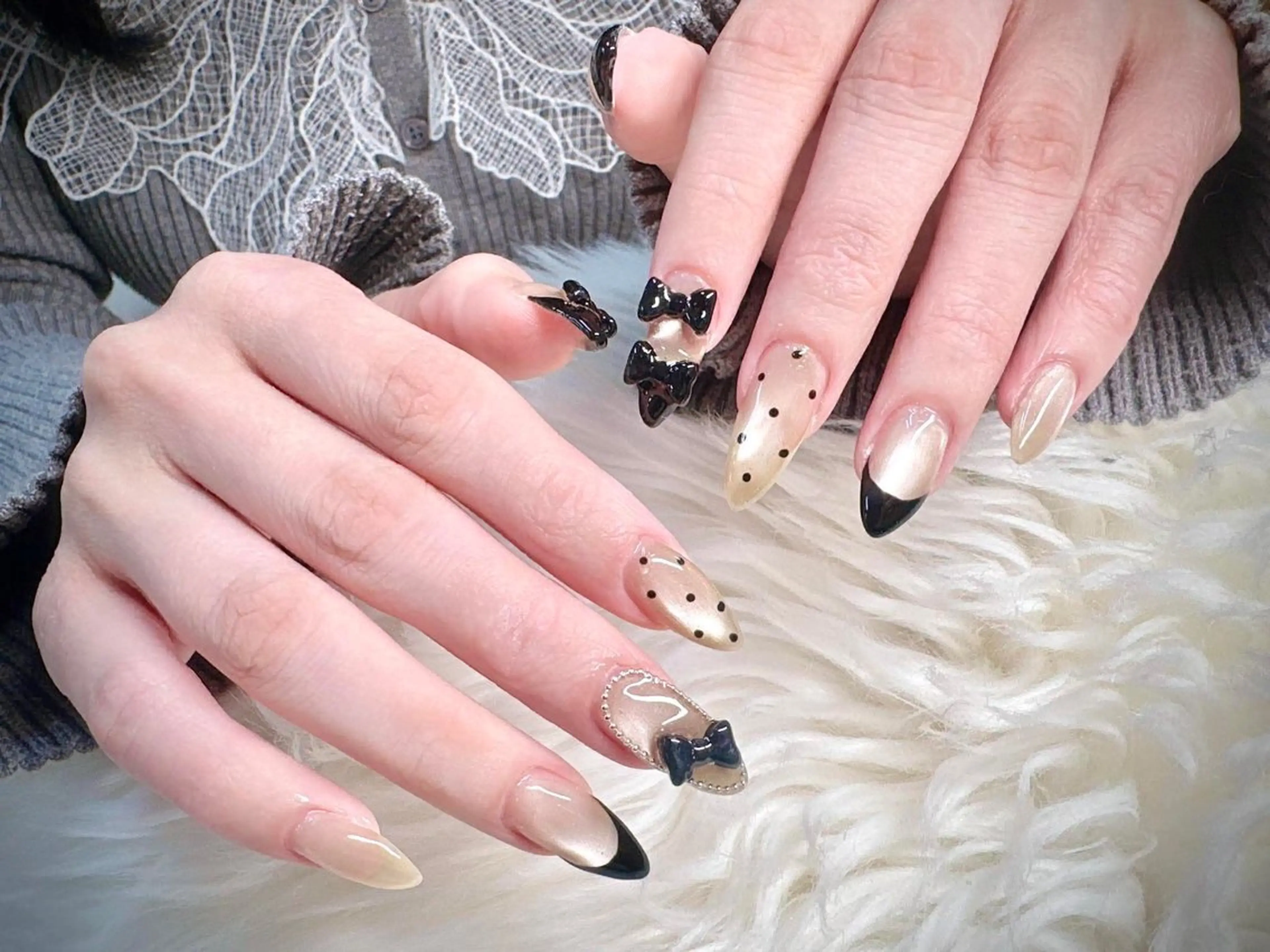 ネイル 桜ネイル フレンチネイル グラデーション 韓国ネイル マグネットネイル ハンドネイル Squeen Nailのネイルデザイン