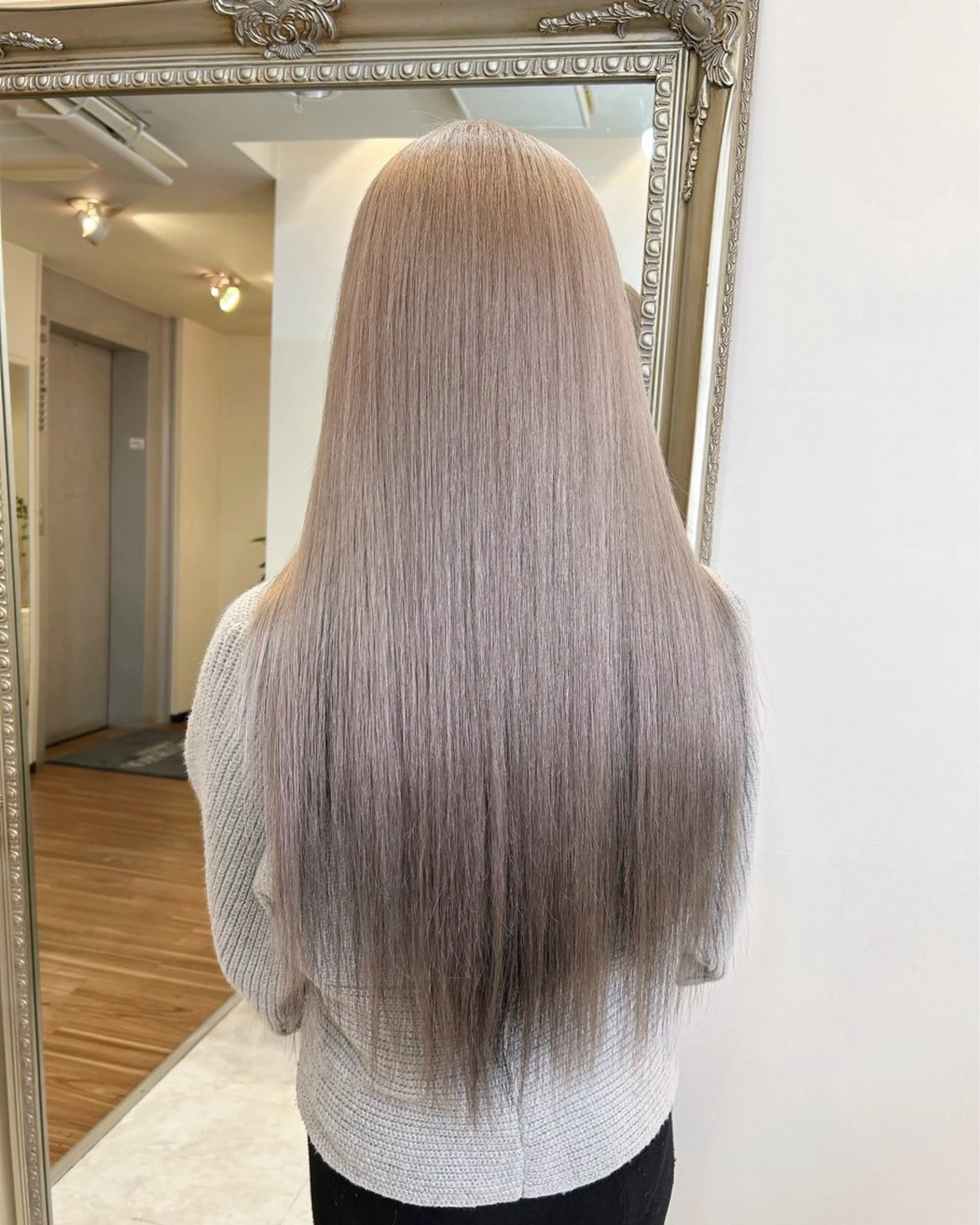 ロング カラー ブリーチ ハイトーンカラー ヘアカラー ANKH CROSS 🦋mako🦋のヘアスタイル