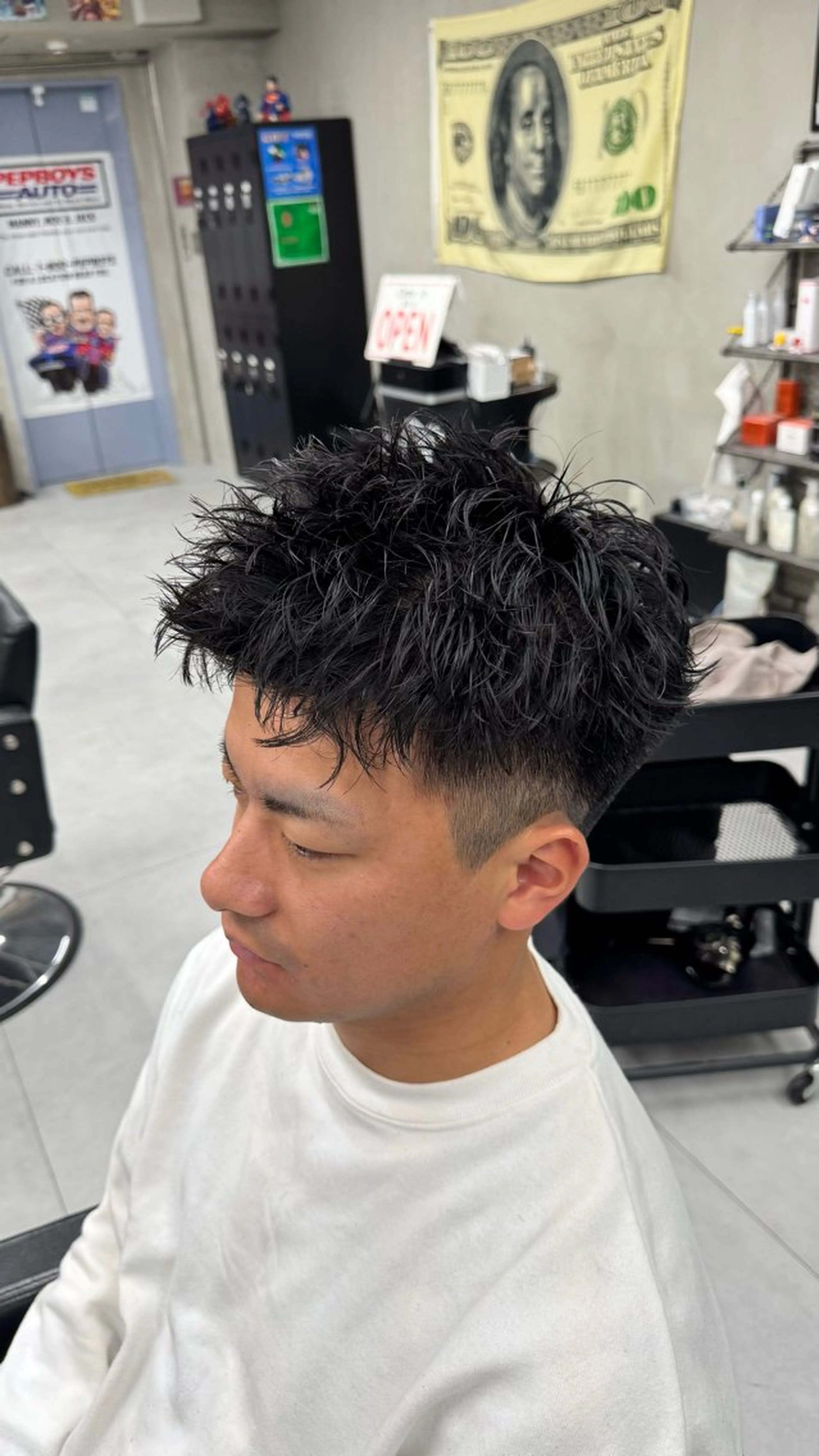 ショート パーマ メンズ カット パーマ Buzzy 大畠　慎三郎のヘアスタイル