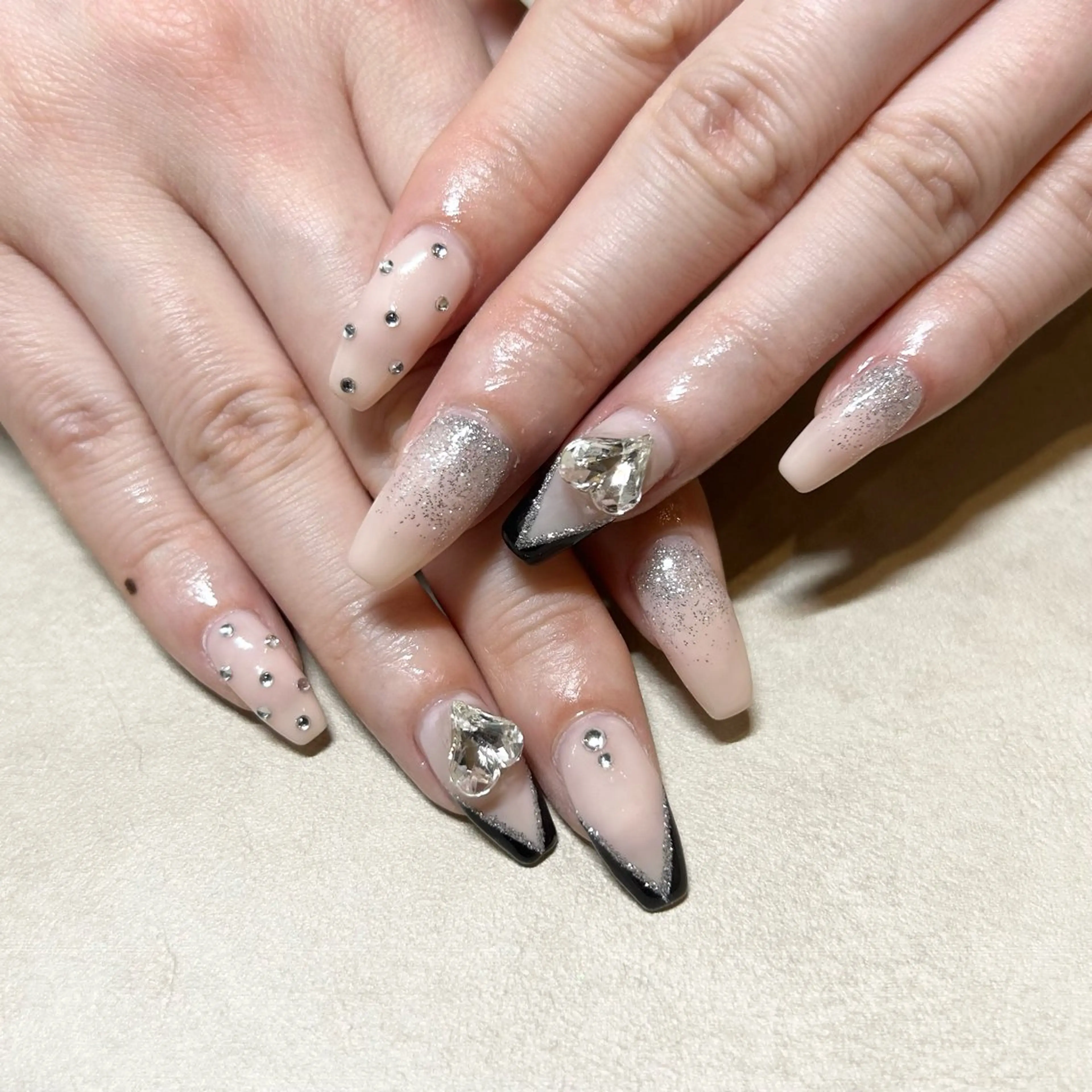 ネイル ハンドネイル ハンドケア she nail studio所属・パラジェル/スカルプ salonOerbaのネイルデザイン