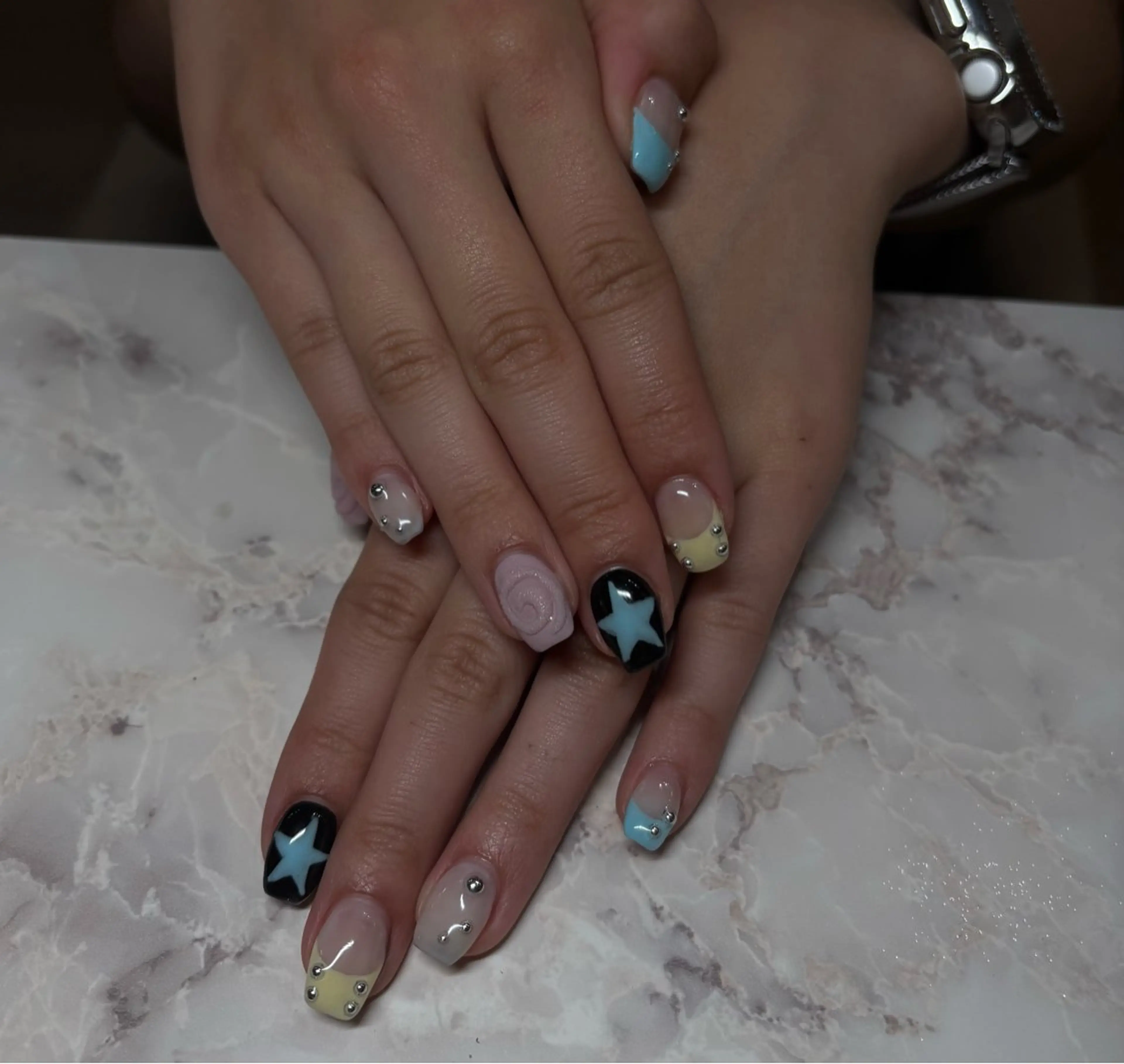 【期間限定】　🩵オフなし🩵　持ち込みアート✨パーツあり✨（フレンチ対象外）の写真