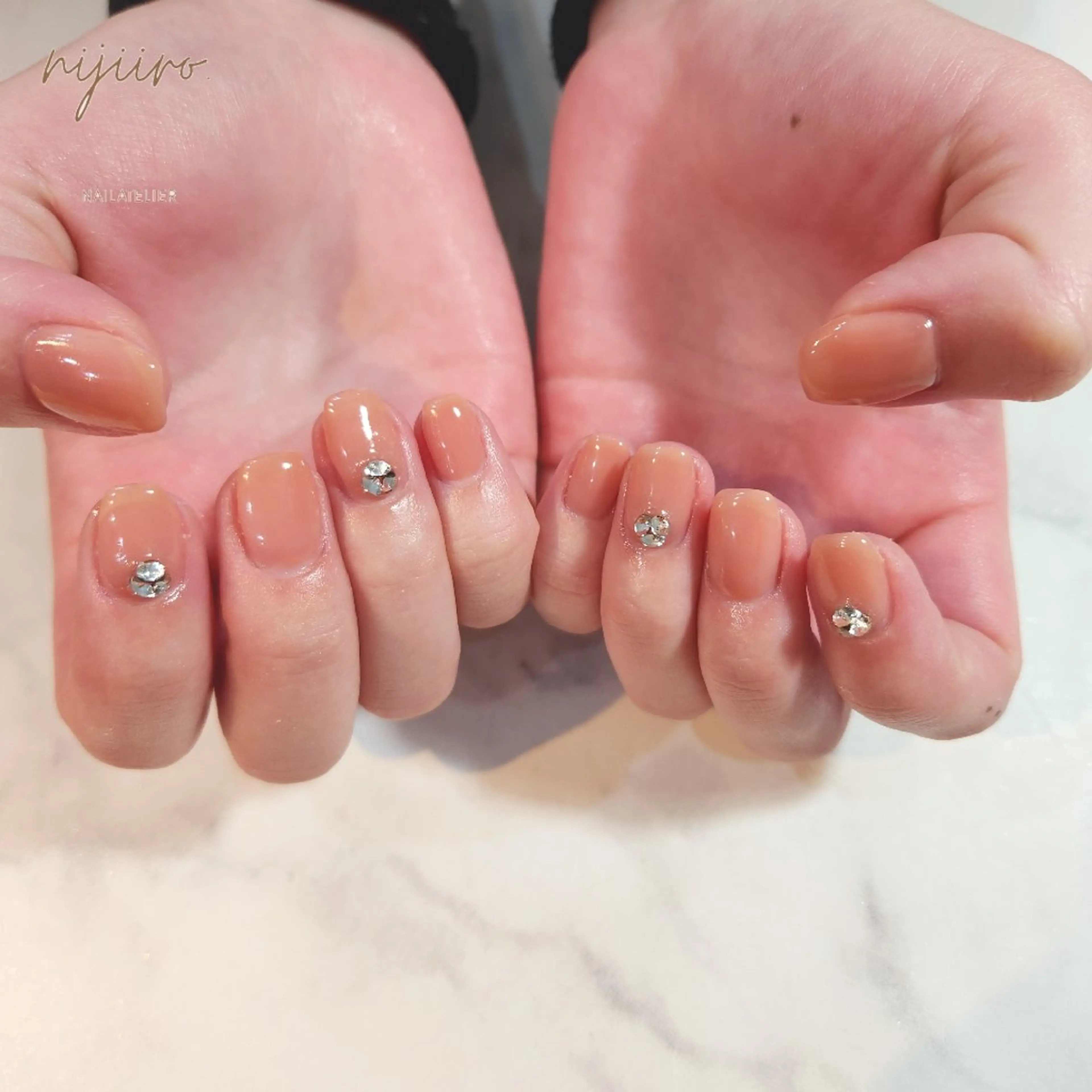ネイル ハンドネイル nailatelier nijiiro.所属・nijiiro🌈 サトウのネイルデザイン