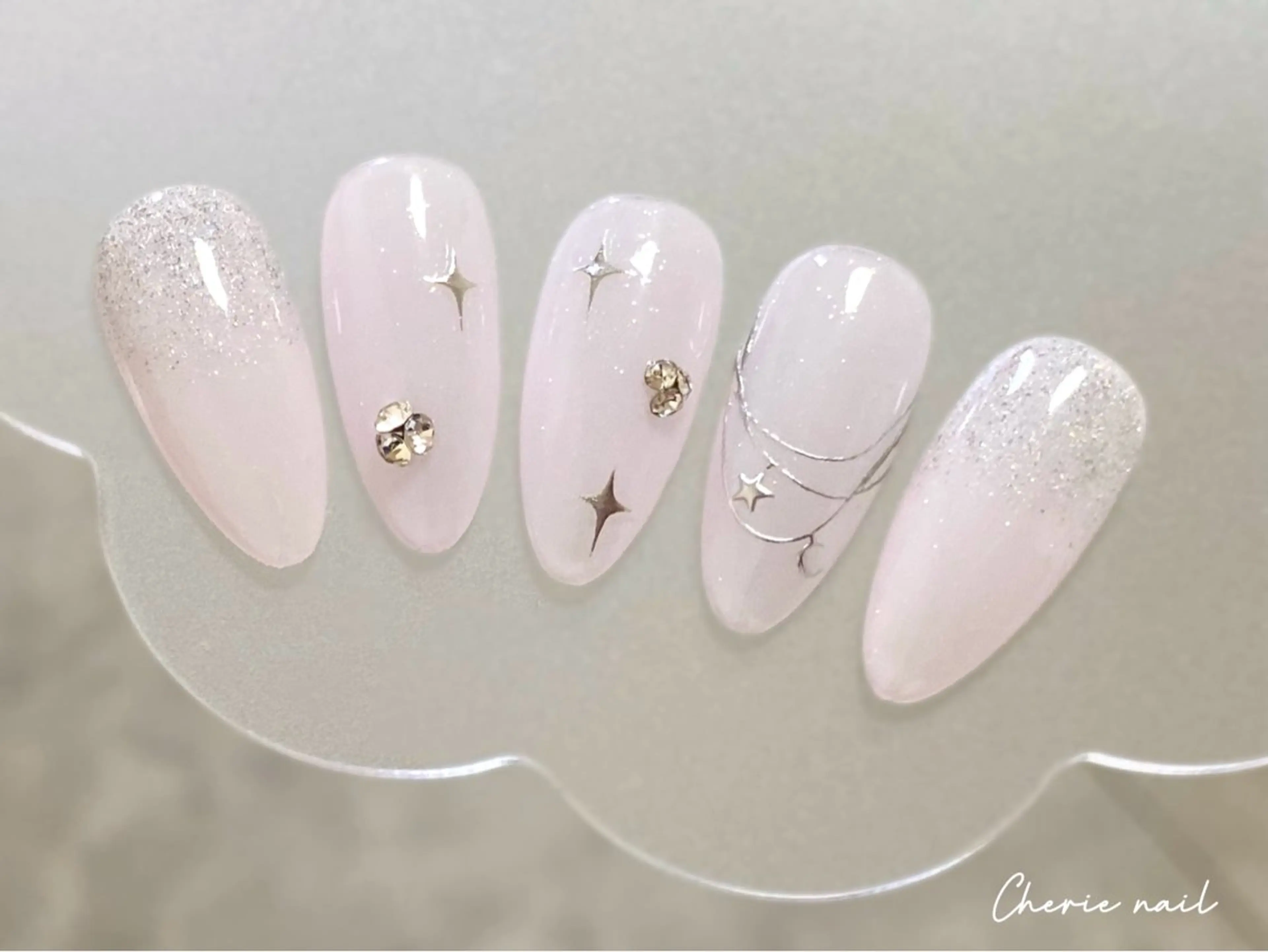 ネイル ジェルネイル ミラーネイル オフィスネイル ピンク シルバー ハンドネイル Cherienail yunaのネイルデザイン