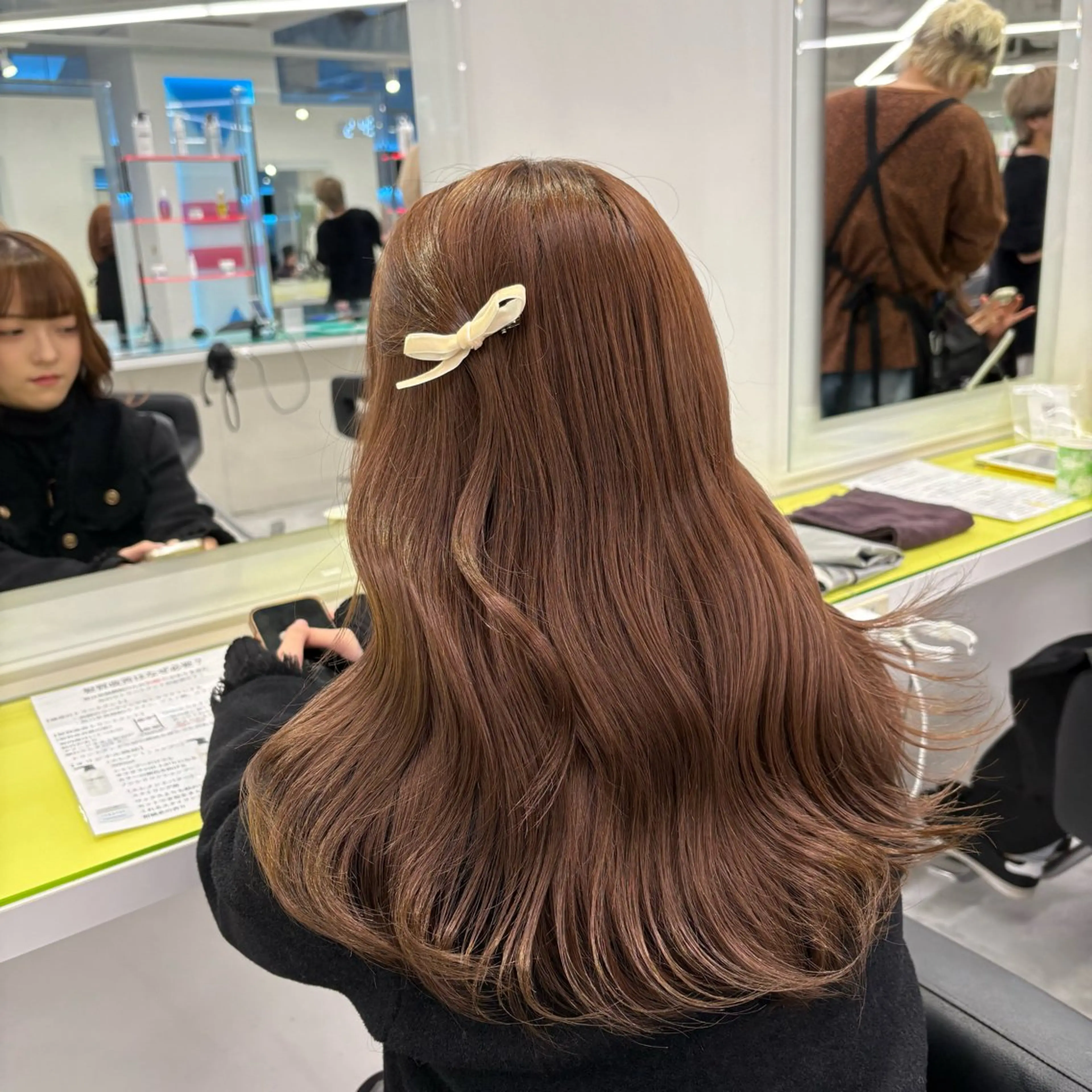 カラー akari🎀🤍 ガーリーstyleのヘアスタイル