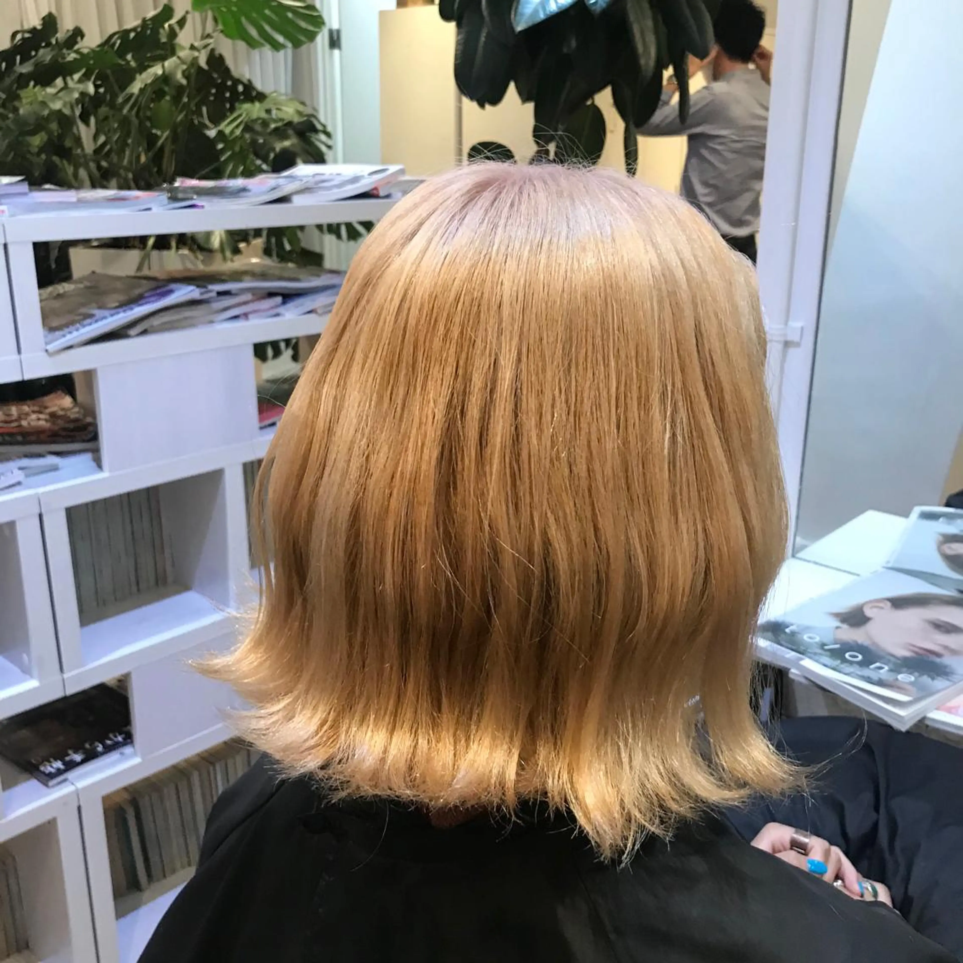 ミディアム カラー 🇰🇷ハイトーン× 韓国レイヤー레이어드のヘアスタイル