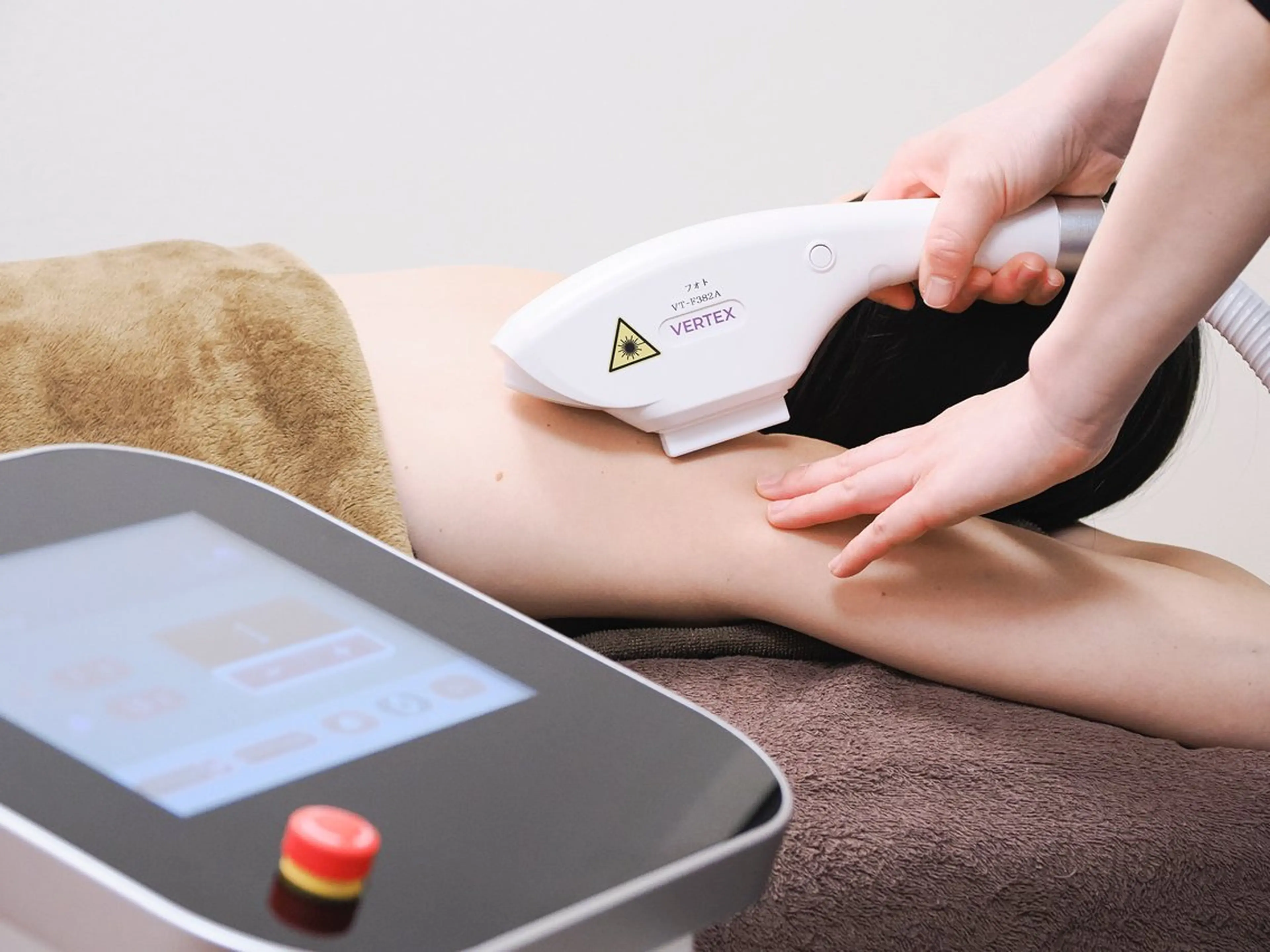 NEWセレクト脱毛４+0.5★全身+顔からどこでも選べる◎ 残り毛対策/脱毛デビューに　脱毛１回 ¥10000の写真