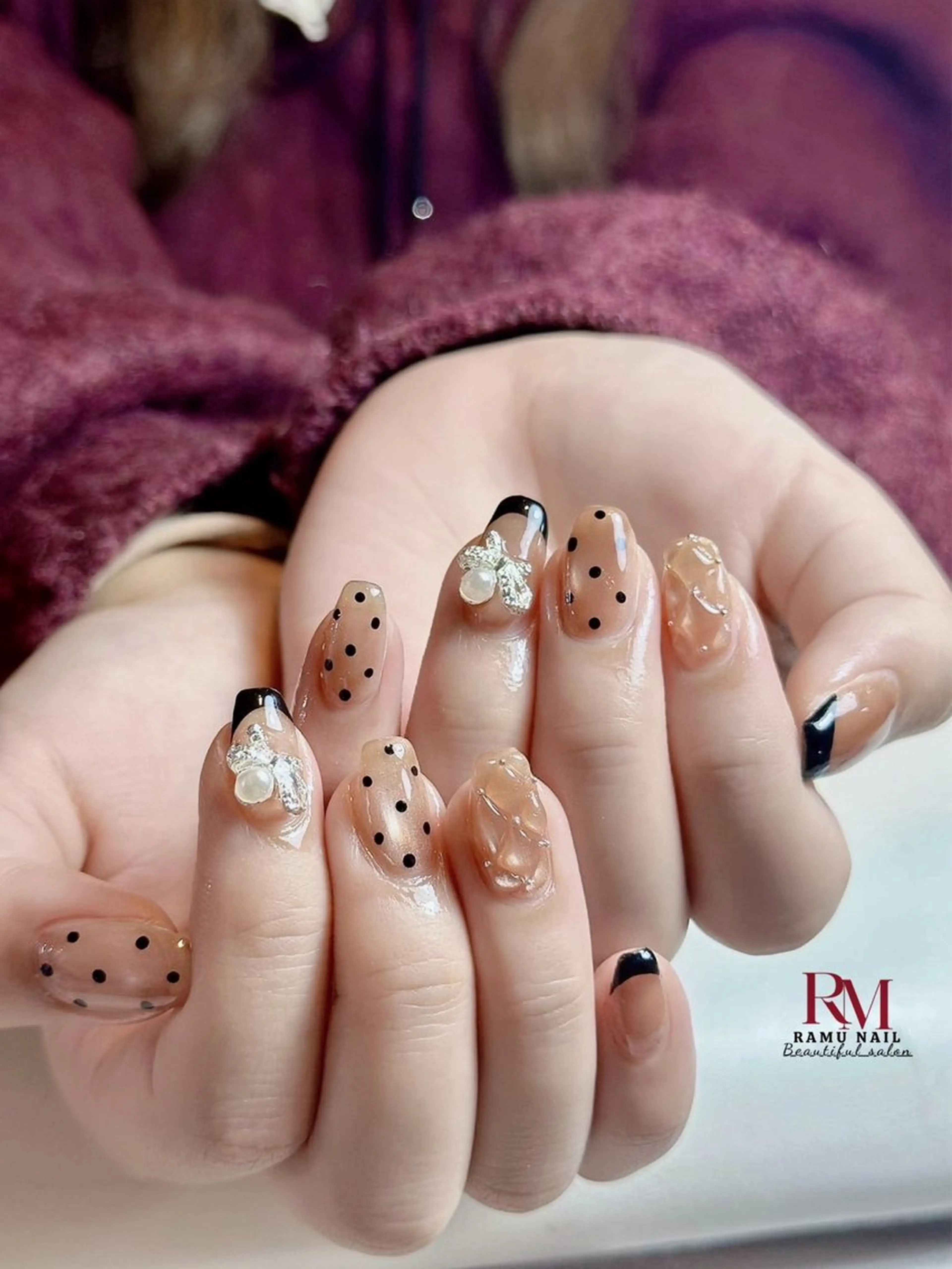 ネイル チークネイル フレンチネイル グラデーション キラキラネイル 韓国ネイル ハンドネイル RAMU_Nail 池袋店のネイルデザイン