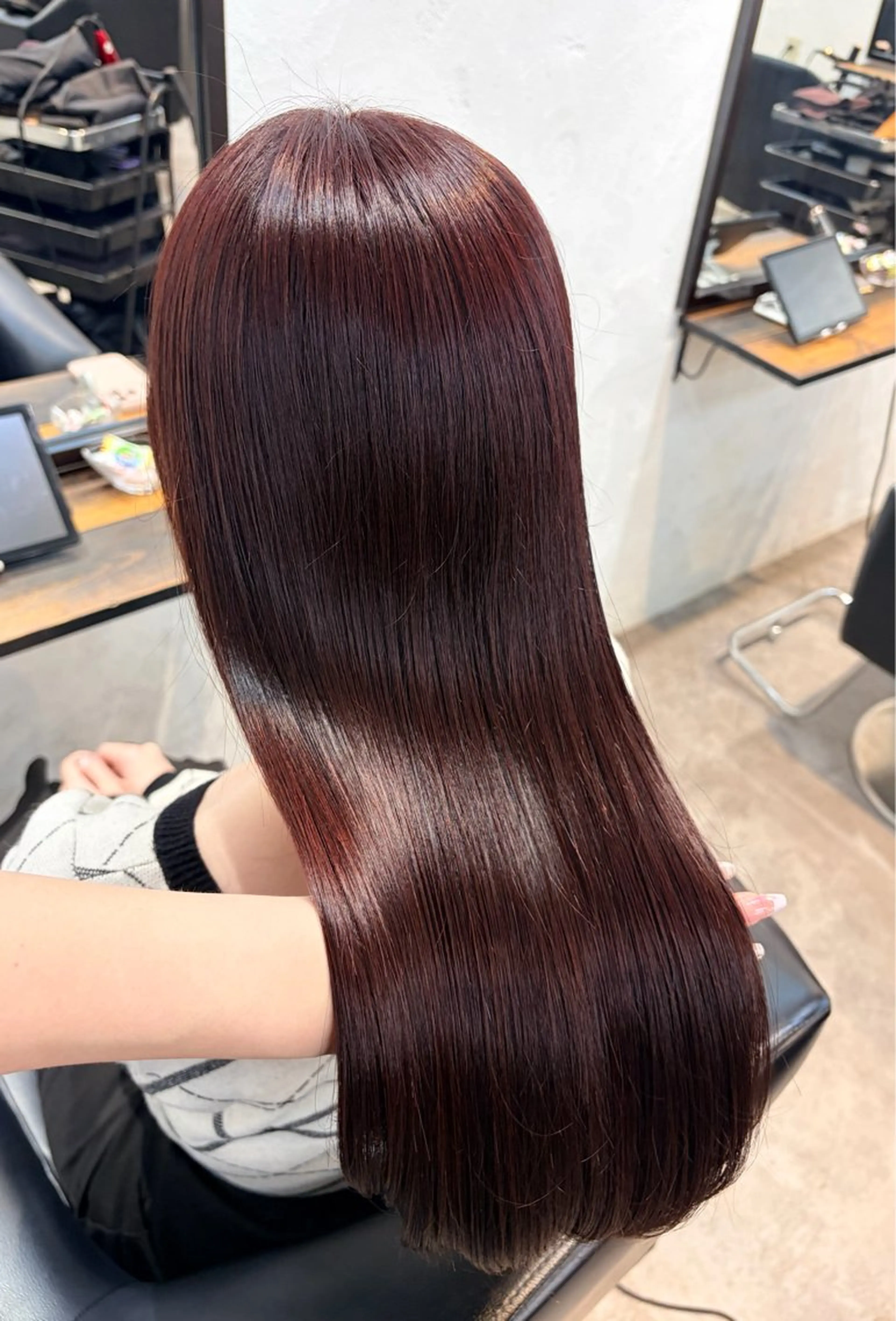 ロング カラー ブラウンカラー レッドカラー レッドブラウン ヘアカラー トリートメント 透明感カラー ✨ 韓国艶髪💗菅原のヘアスタイル