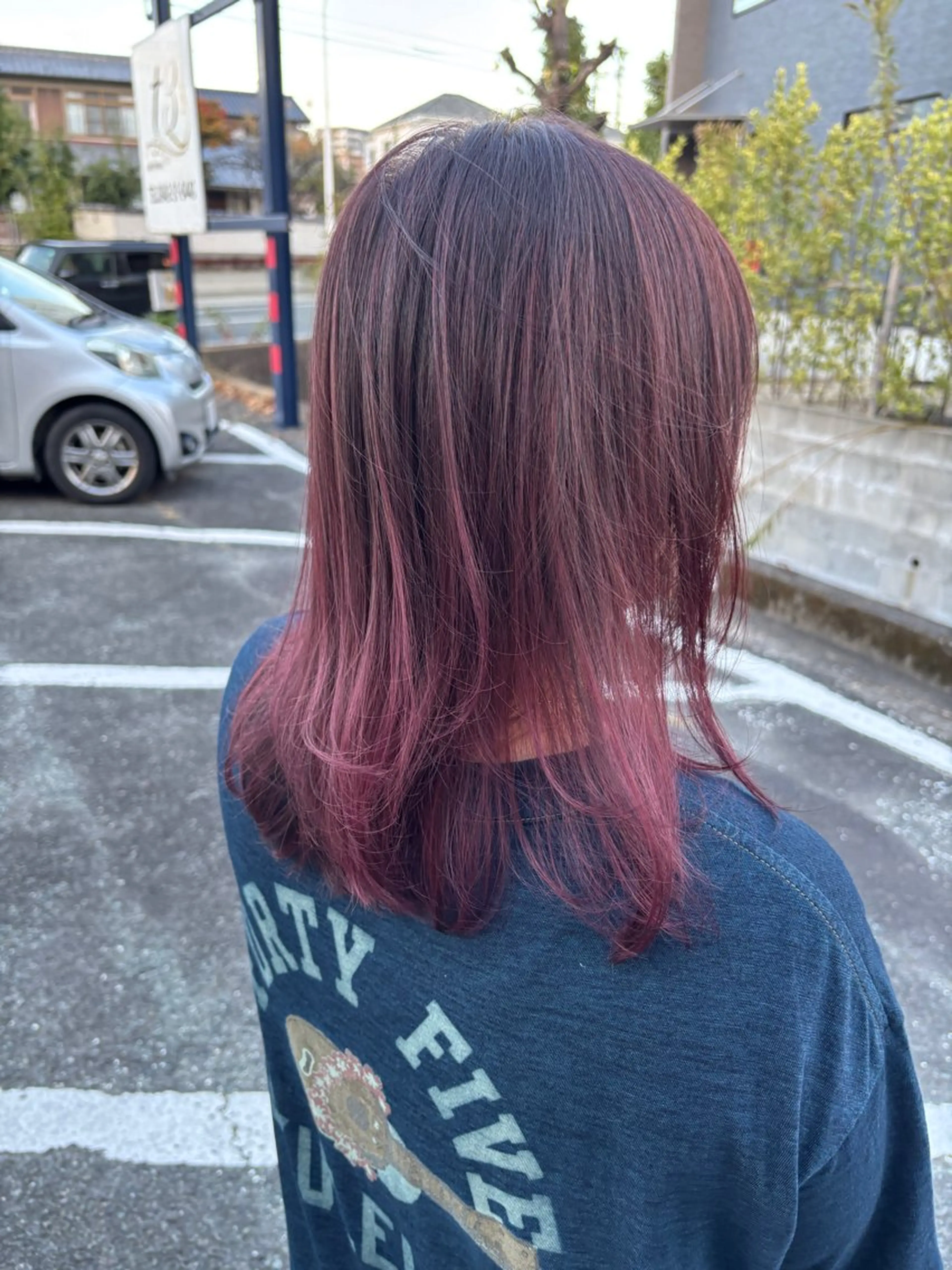 セミロング ブリーチカラー🤍 髪質改善🌟のヘアスタイル