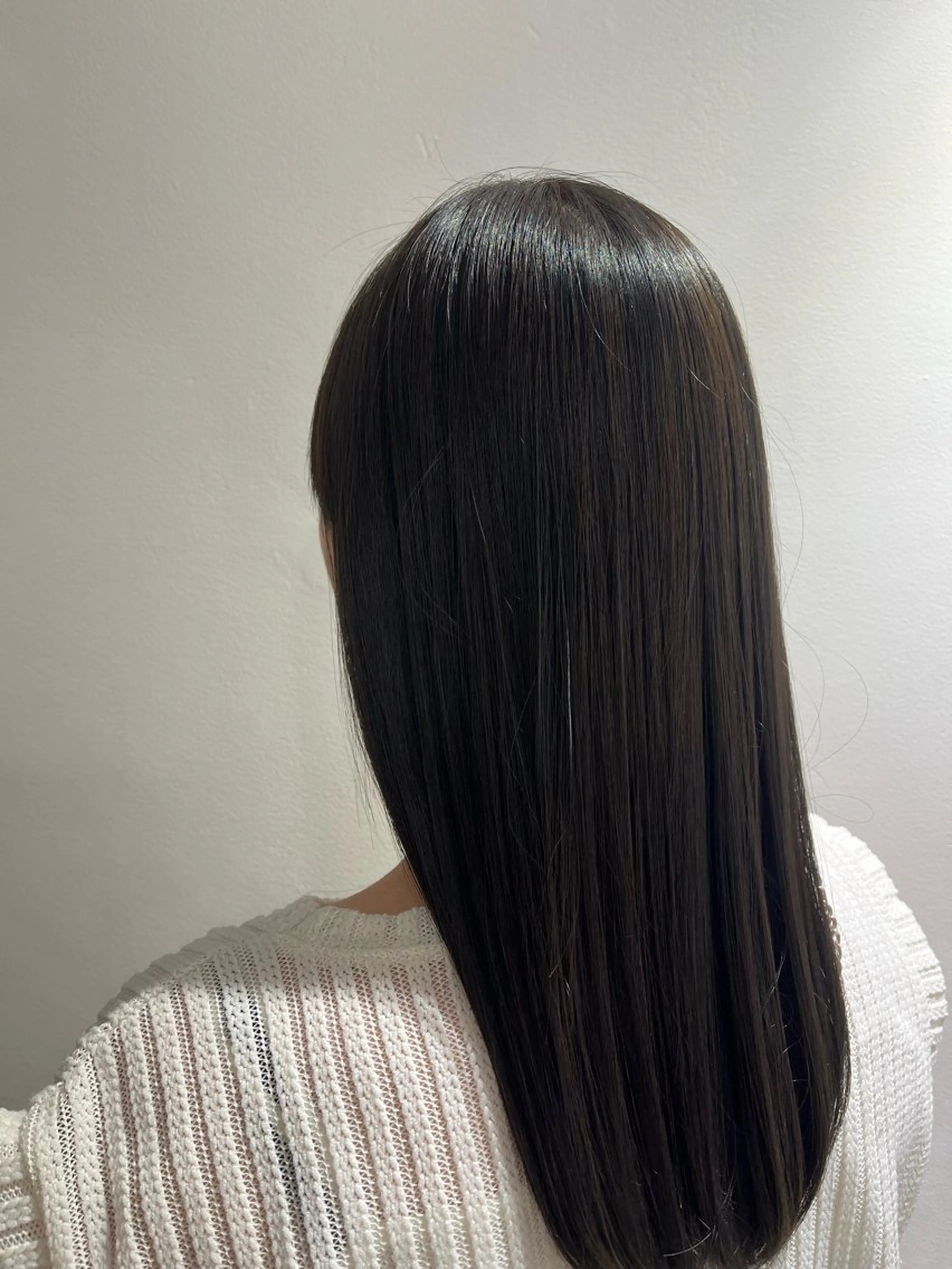 セミロング カラー Kisai  BUZZ所属・波多野 芽衣のヘアスタイル