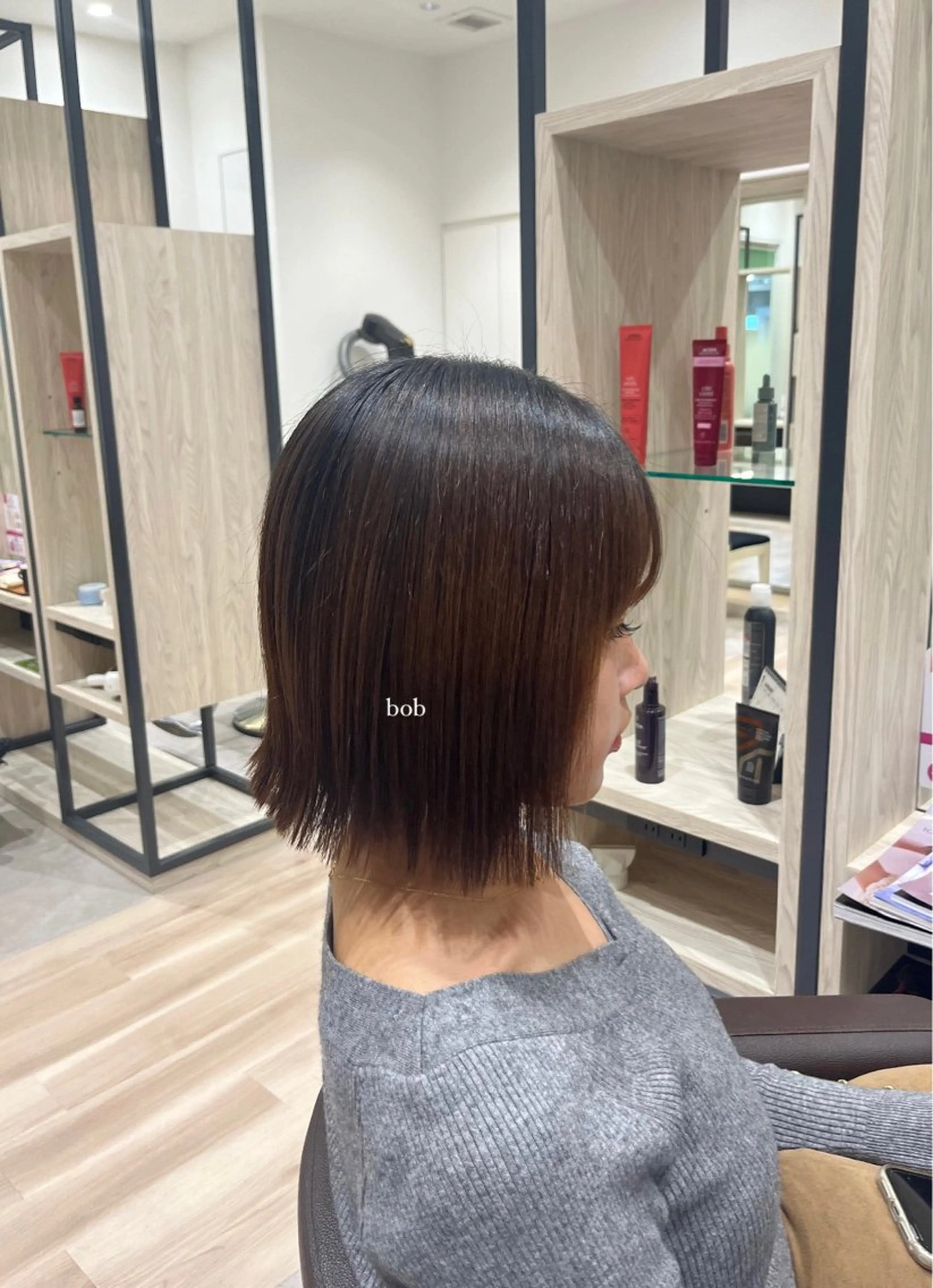 ミディアム 大野 桃果のヘアスタイル