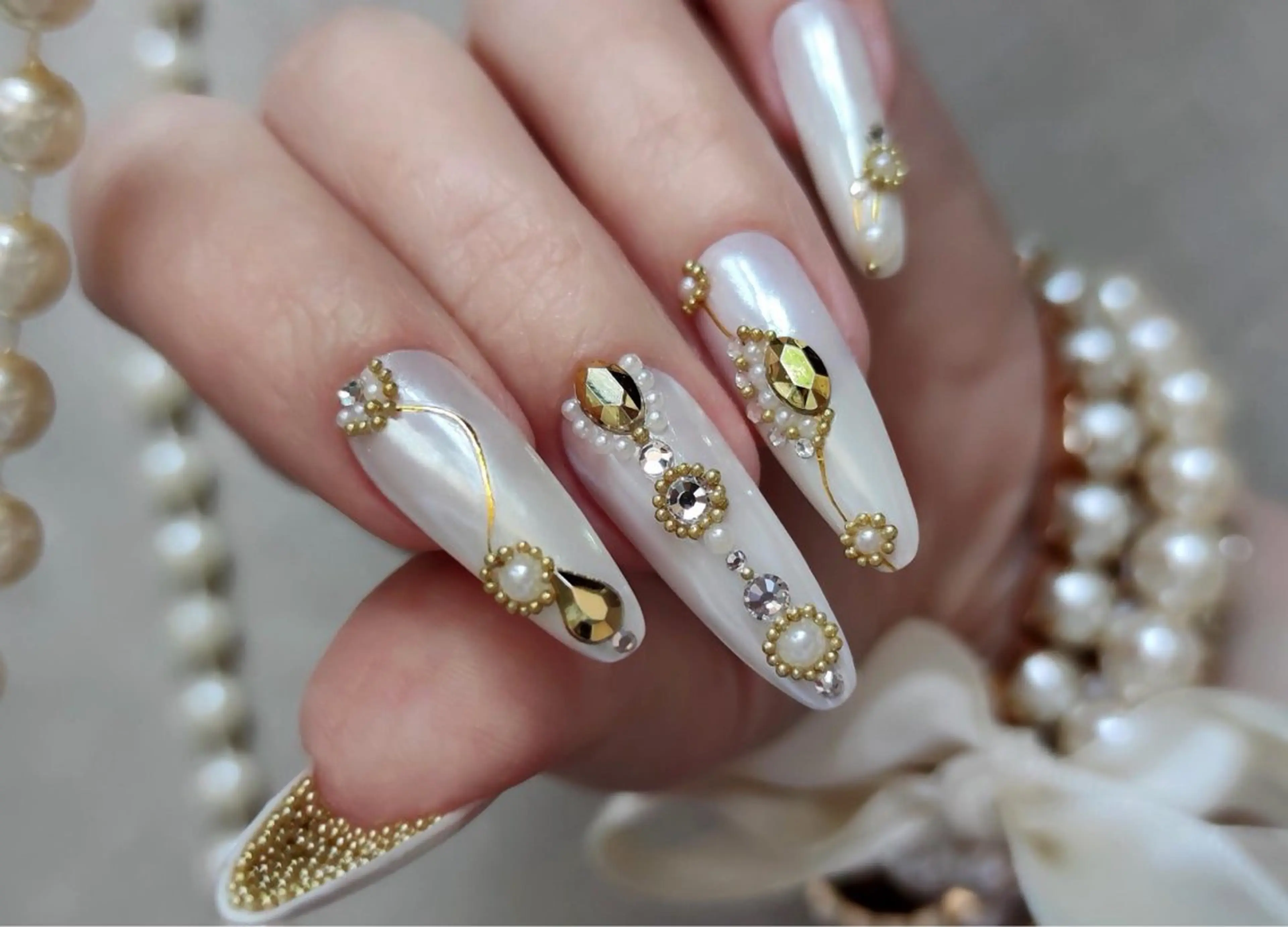 ネイル ETELUNA Nail 銀座店【パラジェル/フィルイン/チップスカルプ/マグネット/ニュアンス】所属・周 テイのネイルデザイン