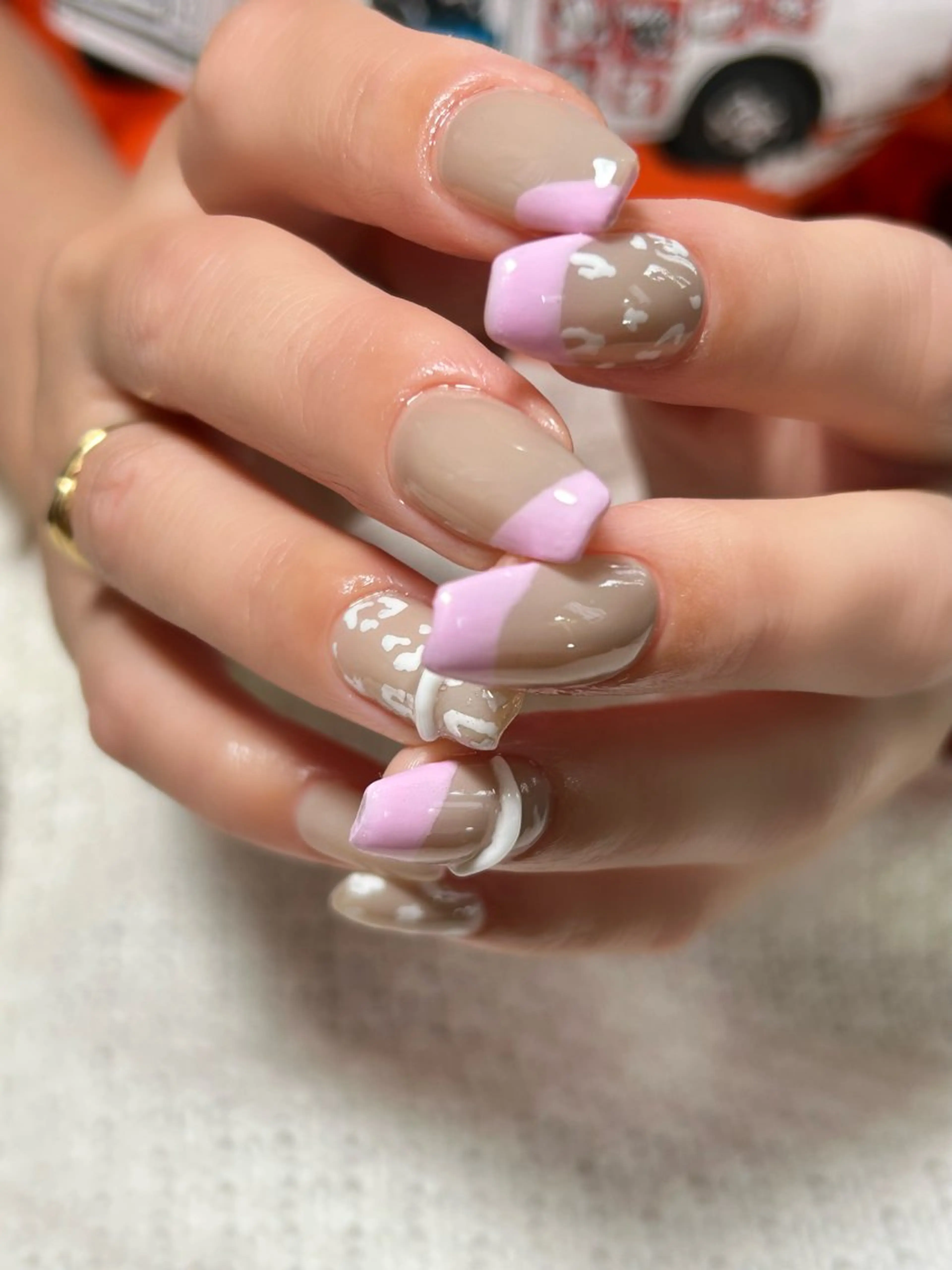 ネイル ハンドネイル lady bird yoshieのネイルデザイン