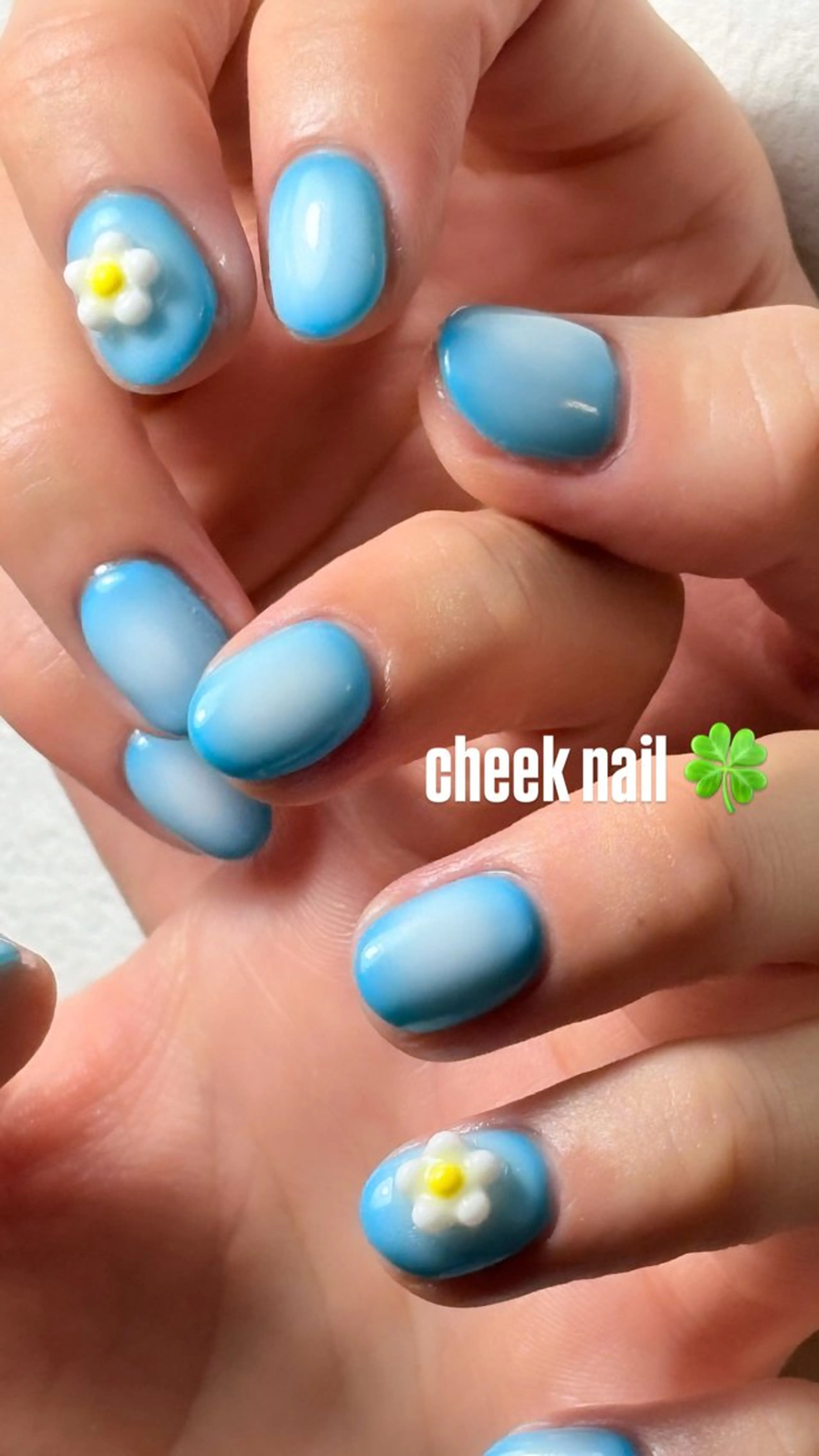 ネイル ハンドネイル she saw me / shokoのネイルデザイン