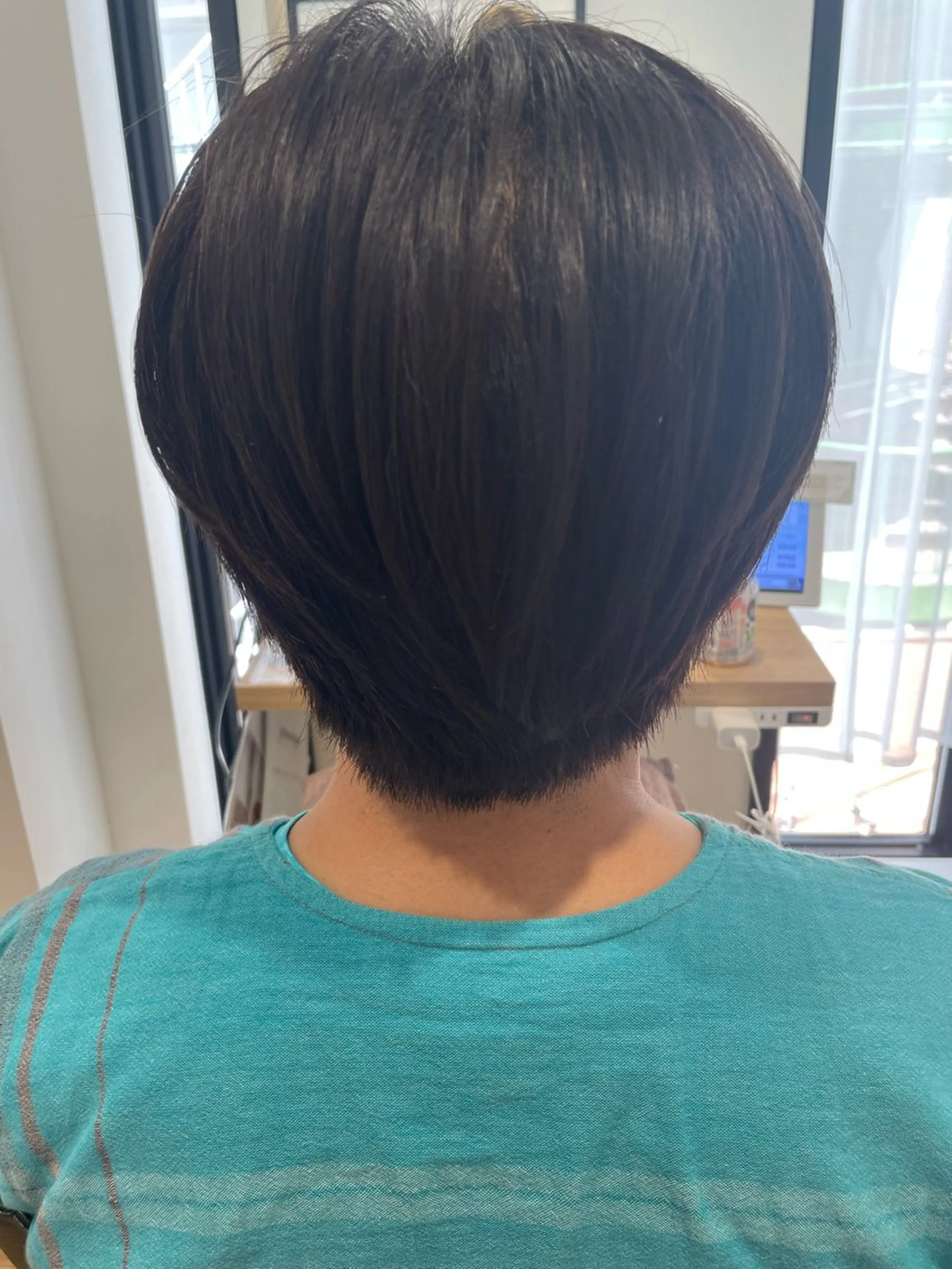 ショート カラー 白木 遥のヘアスタイル