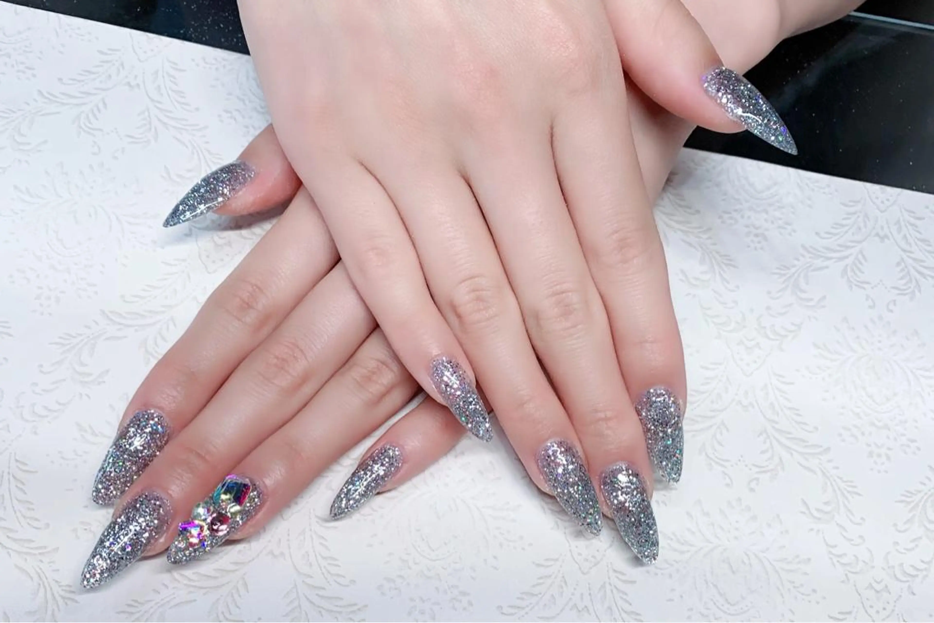 ネイル ゴージャス キラキラネイル ラメ(グリッター) ワンカラーネイル スカルプネイル ハンドネイル x.1.0.nail ♡Cのネイルデザイン