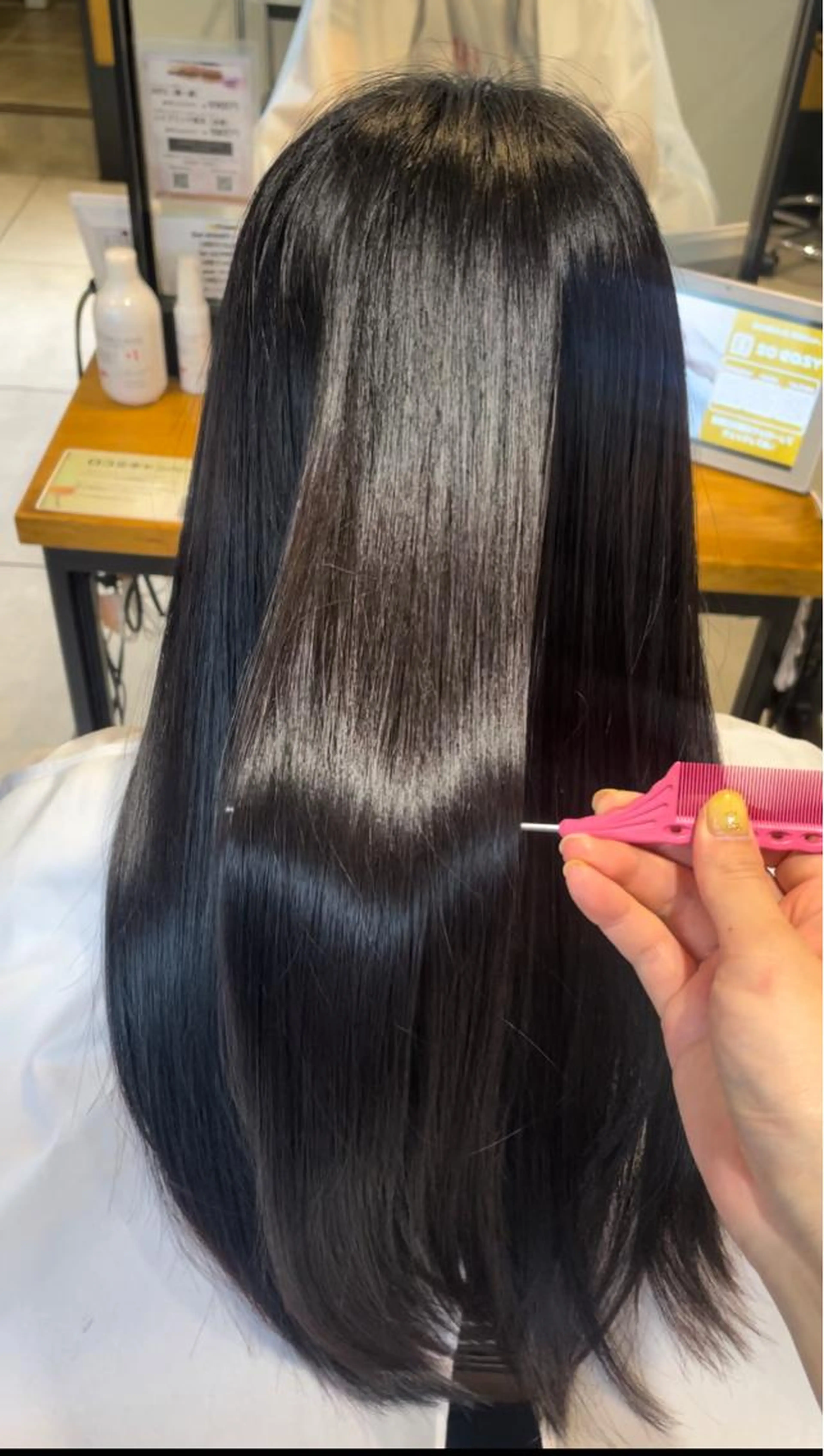 【艶髪🫧✨】🖤🧸トーンダウン🐧🤎＋💖髪質改善《酸熱トリートメント》の写真