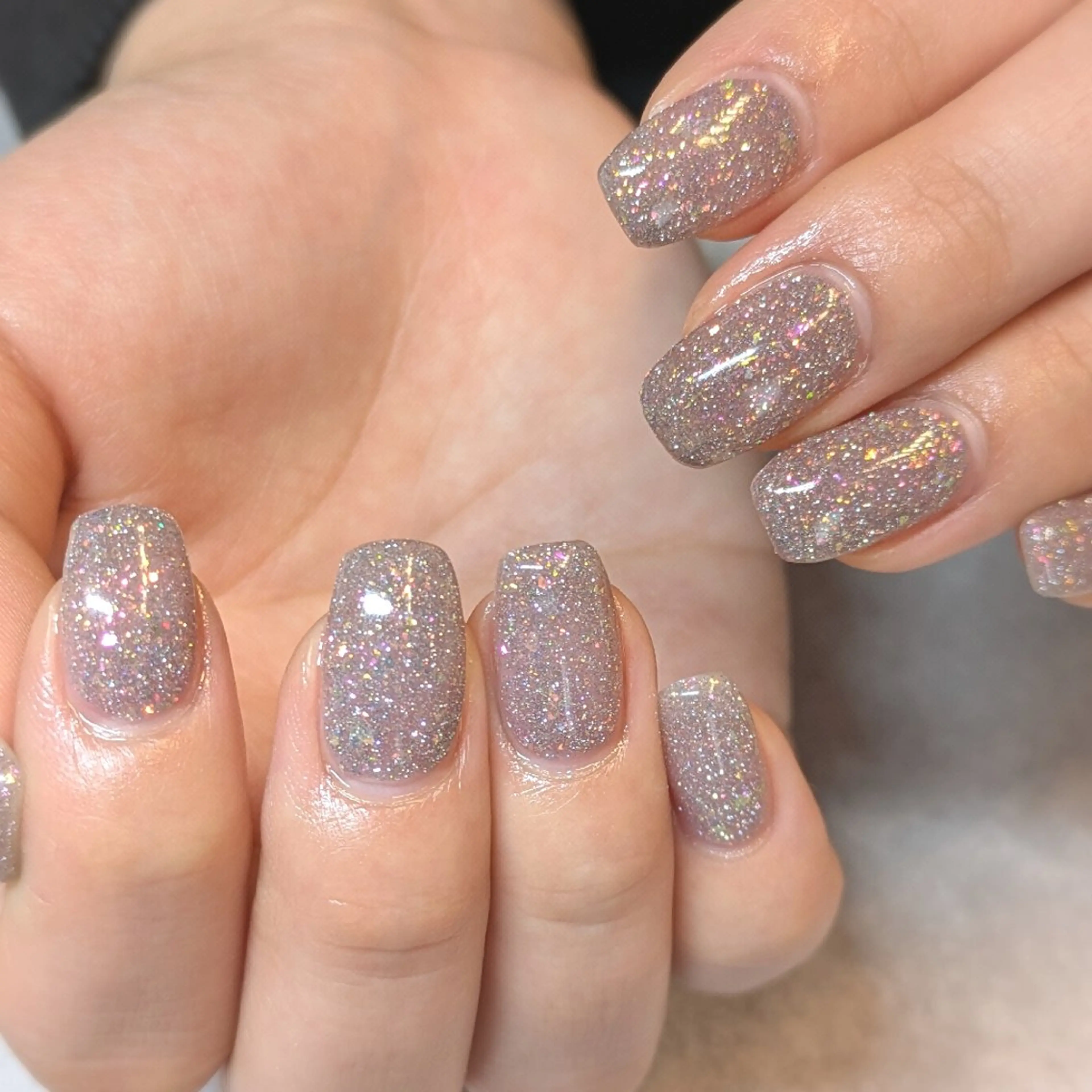 ネイル フラッシュネイル キラキラネイル ピンク ハンドネイル MASH UP ROOM のネイルデザイン