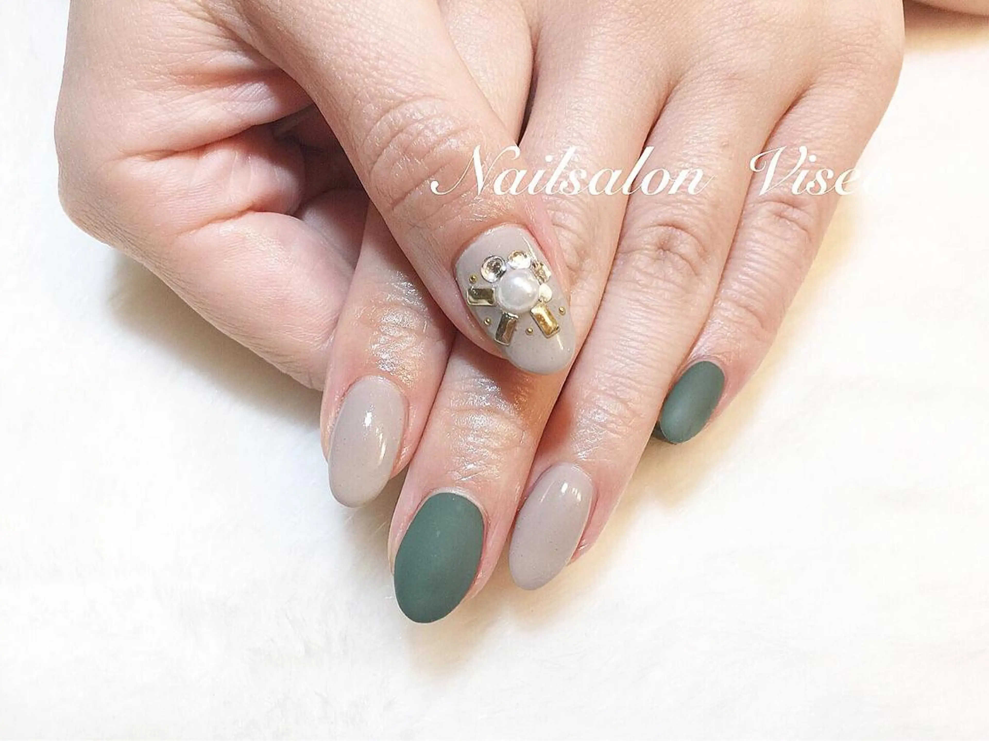 ネイル Viseo《6週間 長持ちパラジェル》のネイルデザイン