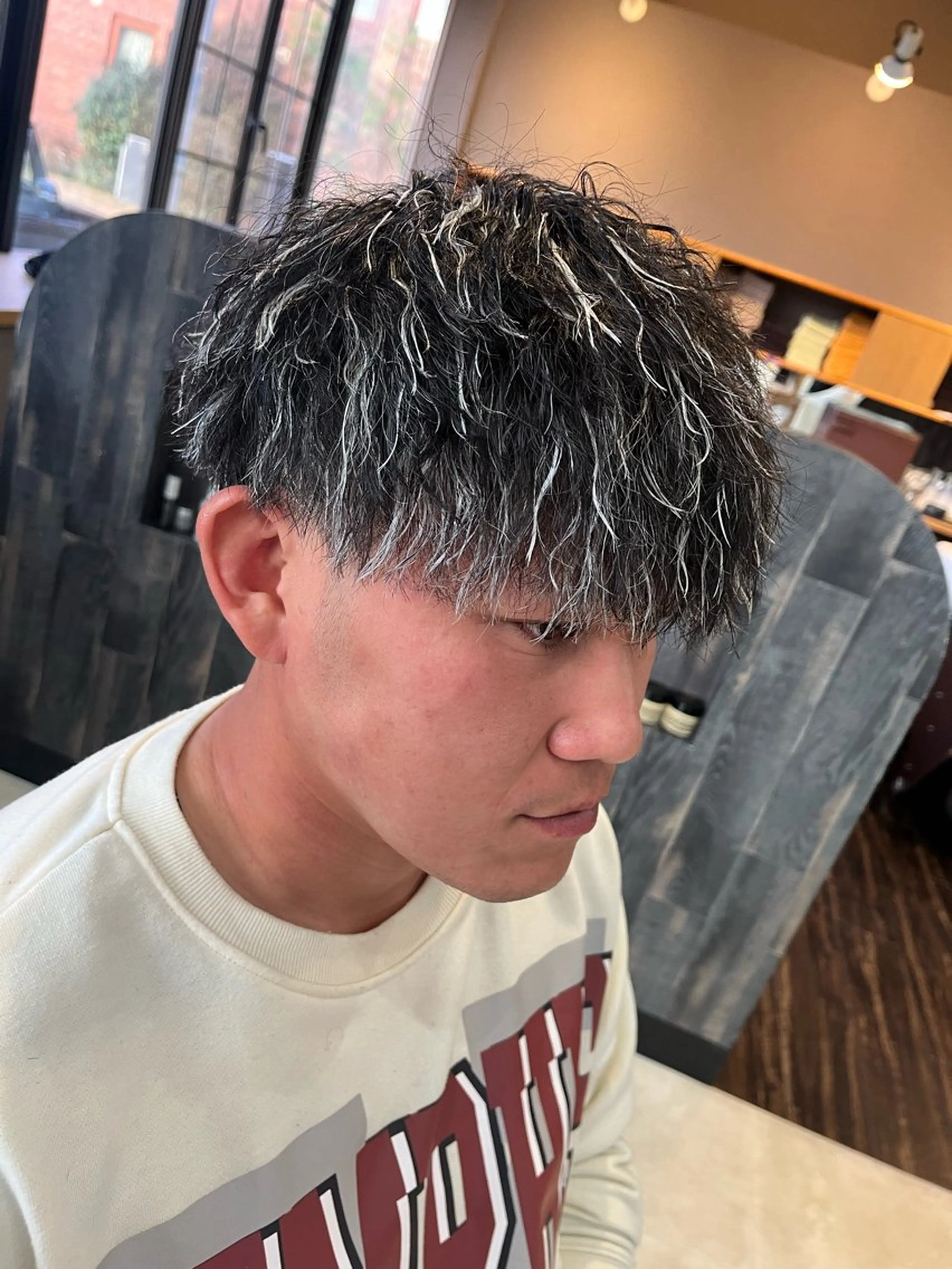 ショート カット ヘアカラー パーマ ツイスパ✨ウルフ✨が 大得意‼️安田海斗のヘアスタイル