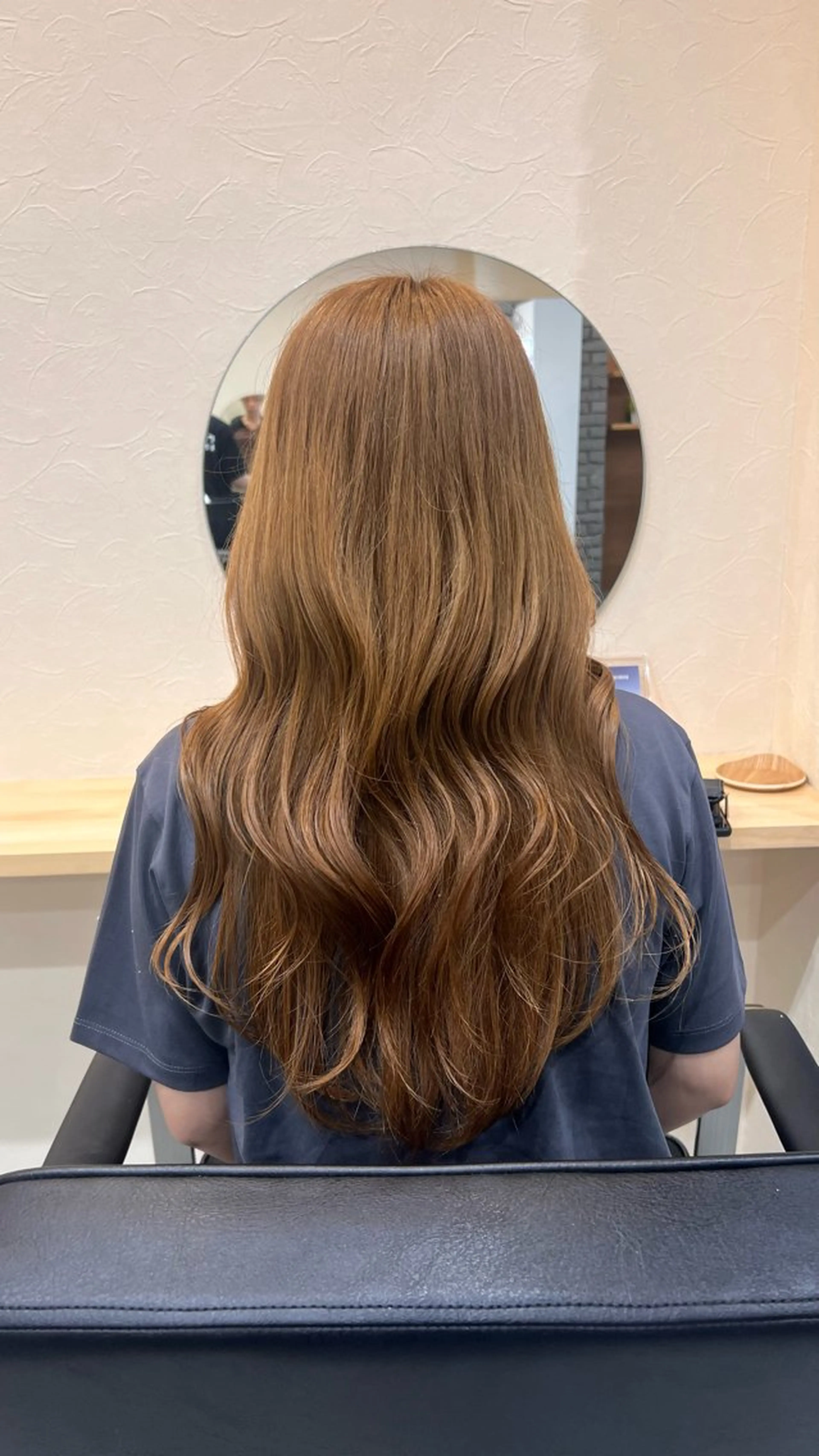 ロング カラー ベージュカラー オレンジ オレンジベージュ 🫧ケアブリーチ🫧 ✨艶カラーのヘアスタイル